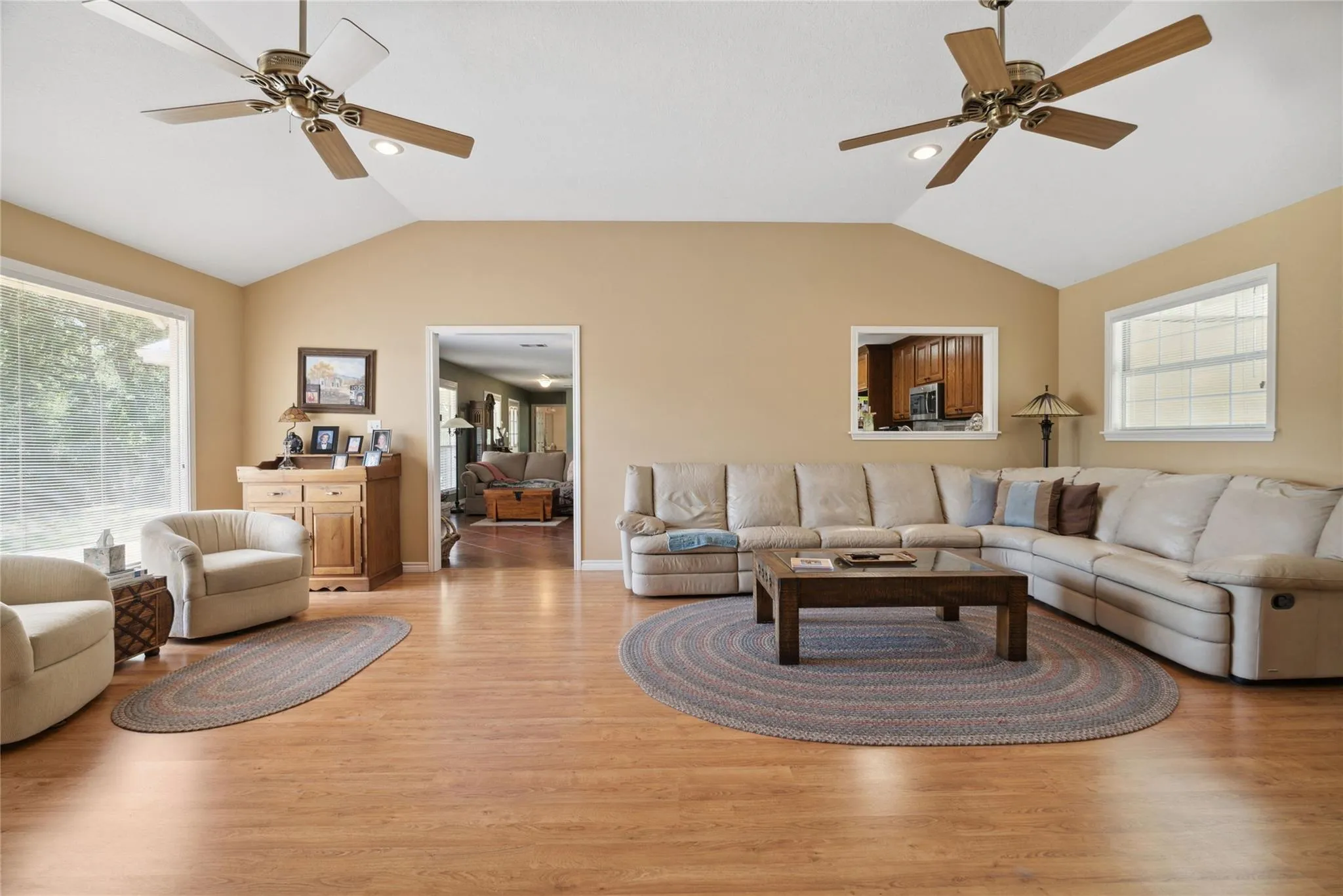 1009 Oakridge Road