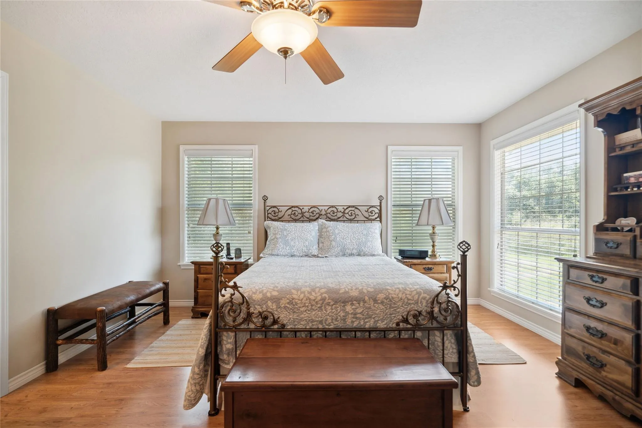 1009 Oakridge Road