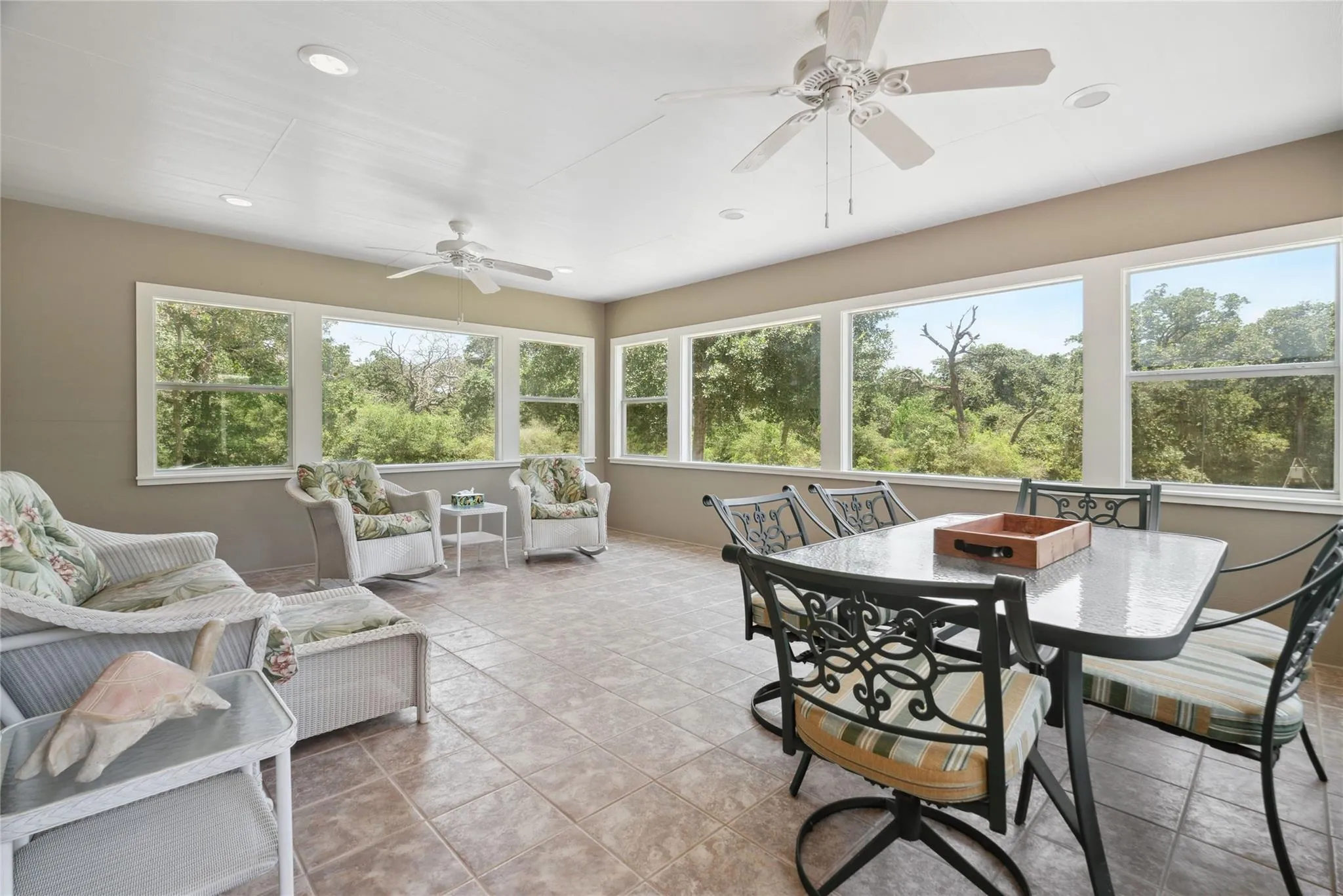 1009 Oakridge Road