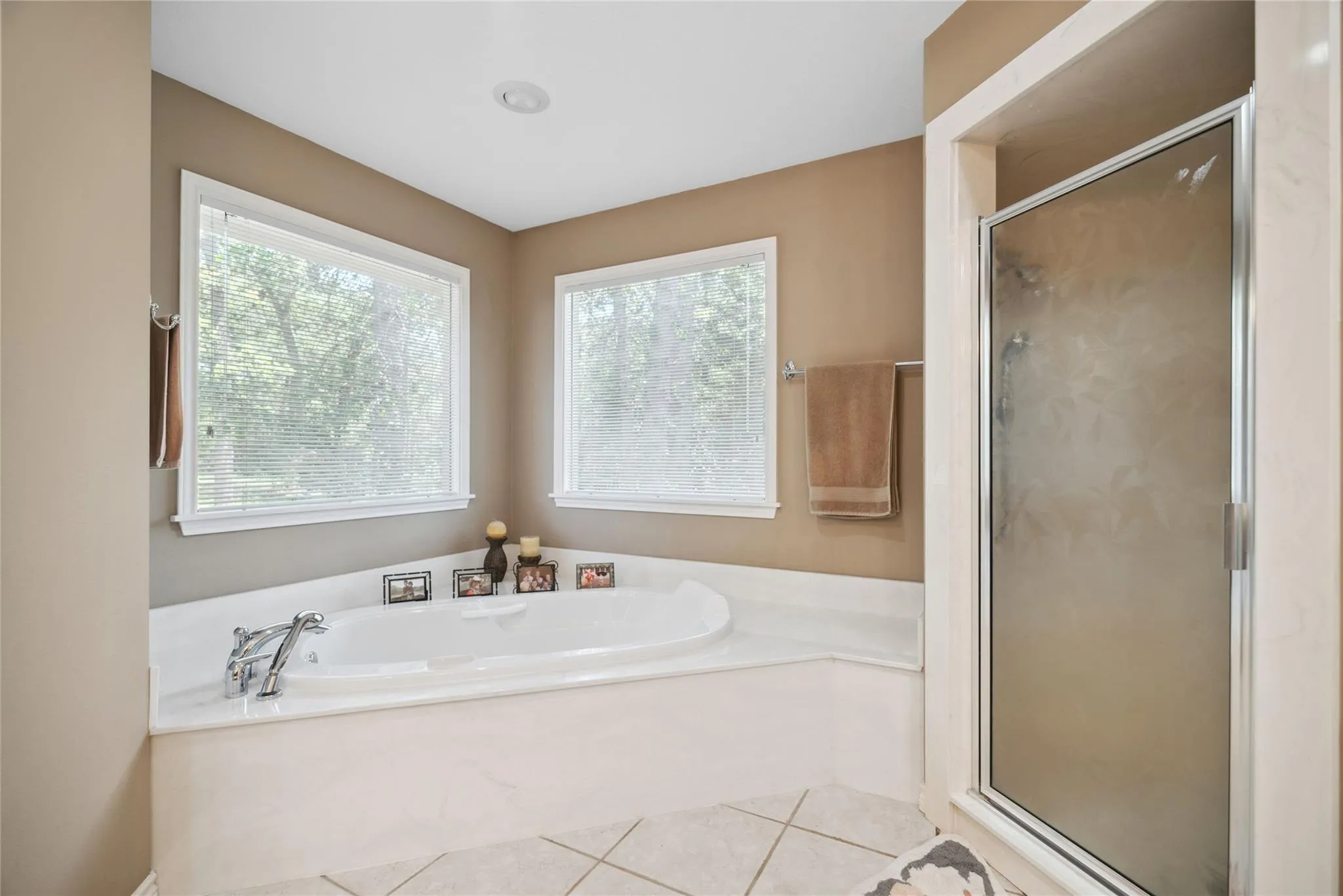 1009 Oakridge Road