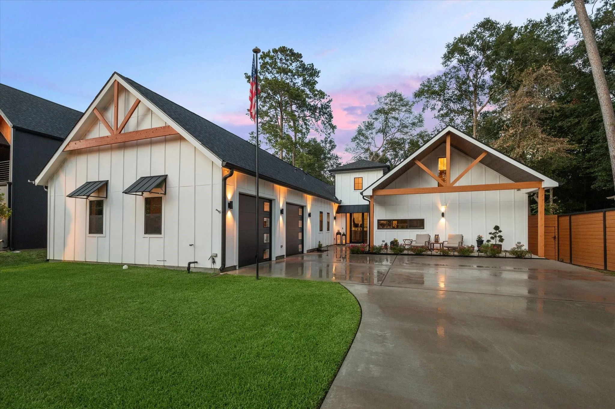 10528 Longleaf Drive