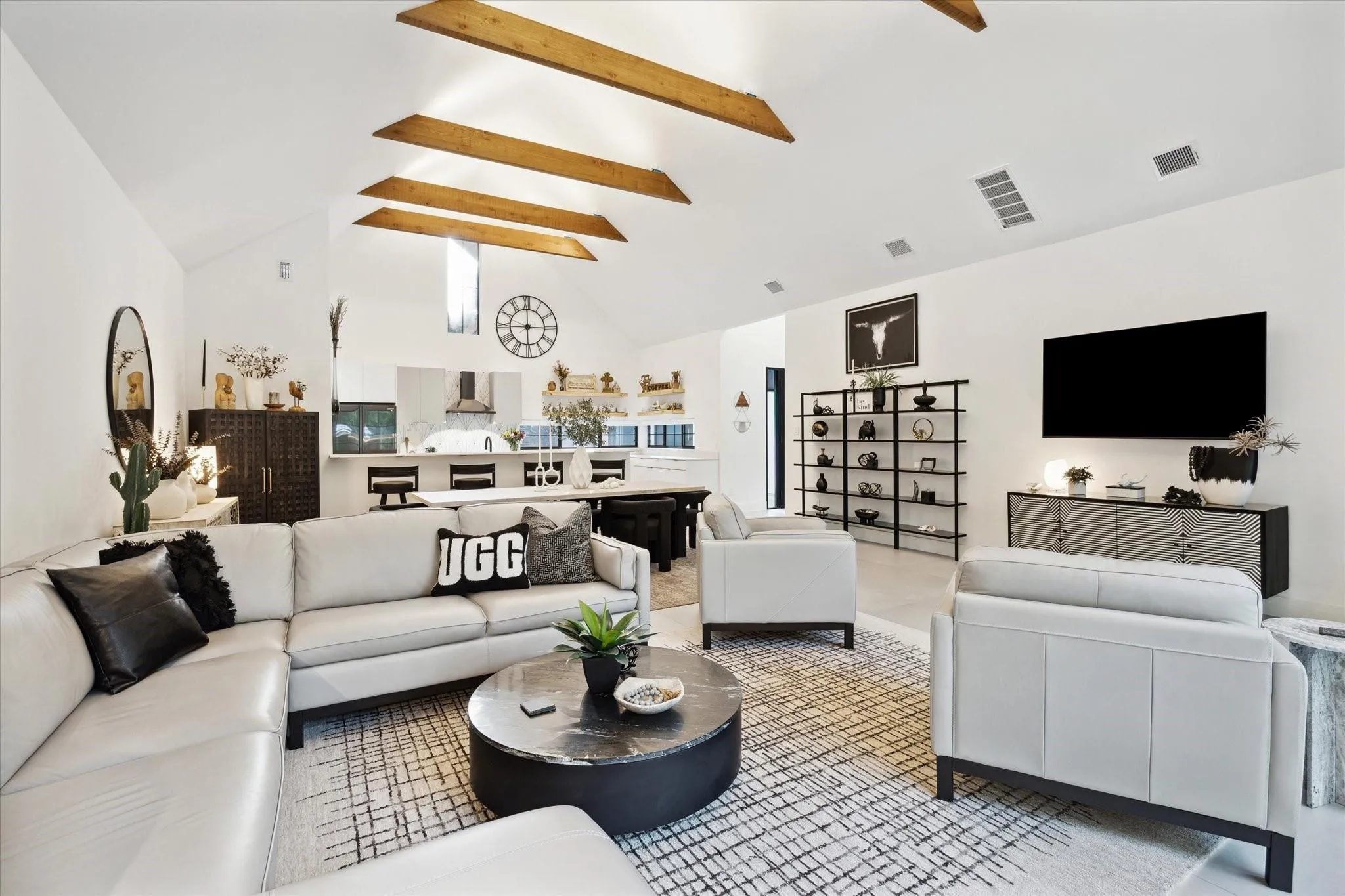 10528 Longleaf Drive