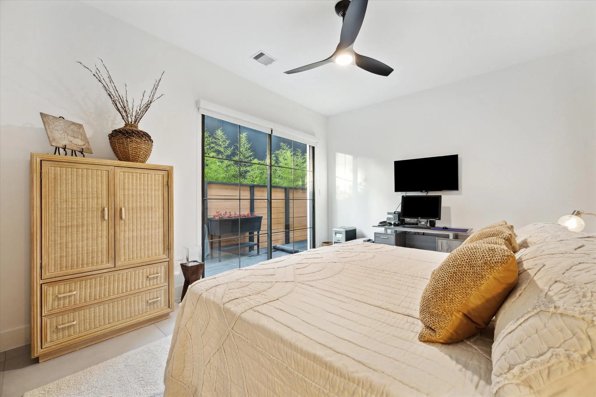10528 Longleaf Drive
