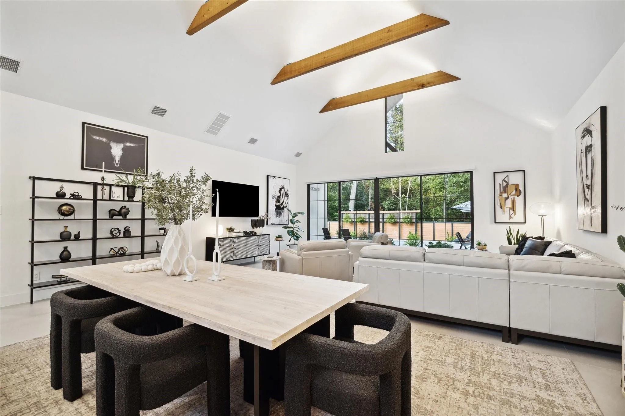 10528 Longleaf Drive