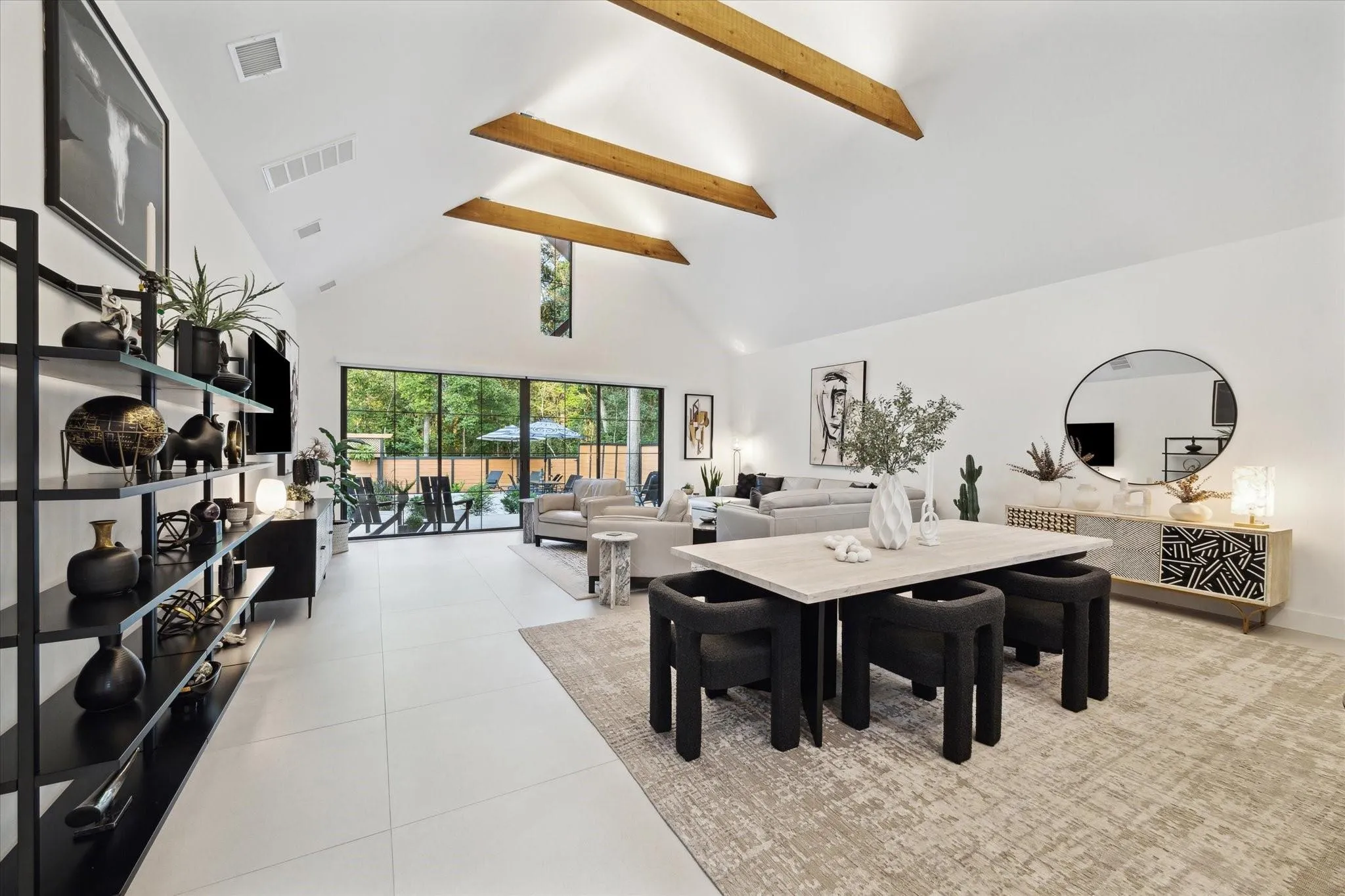 10528 Longleaf Drive