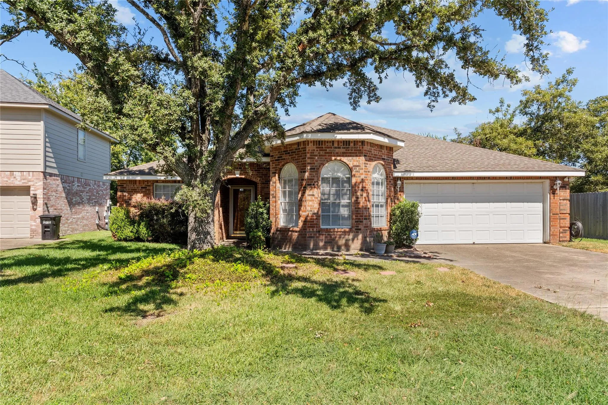 10926 Sharon Circle