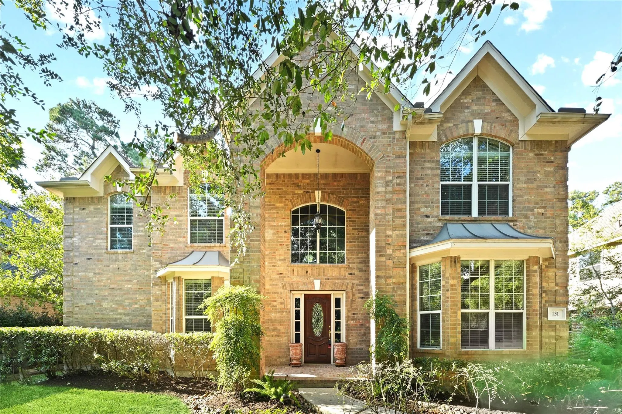 131 E Mirror Ridge Circle  The Woodlands