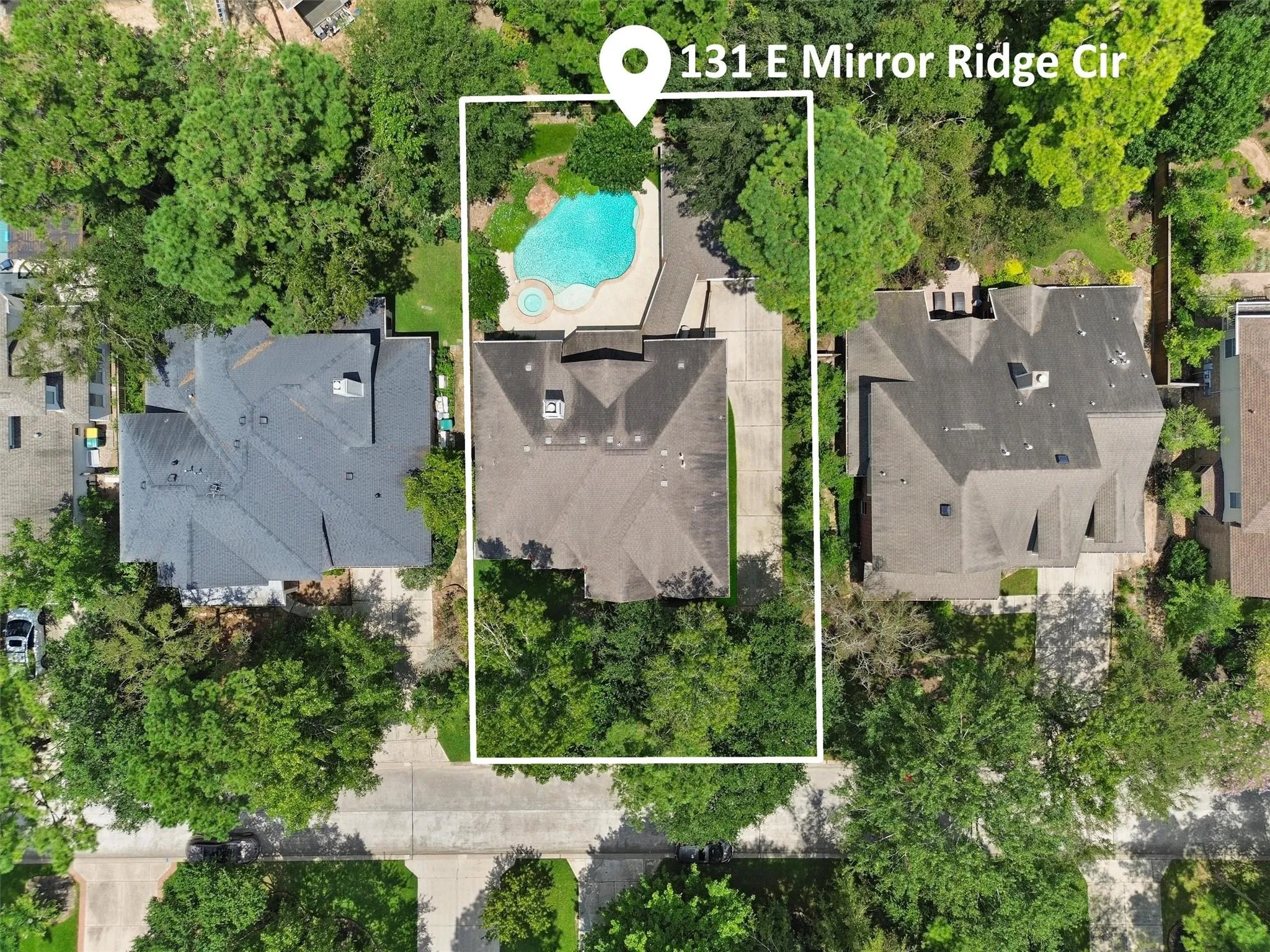 131 E Mirror Ridge Circle  The Woodlands