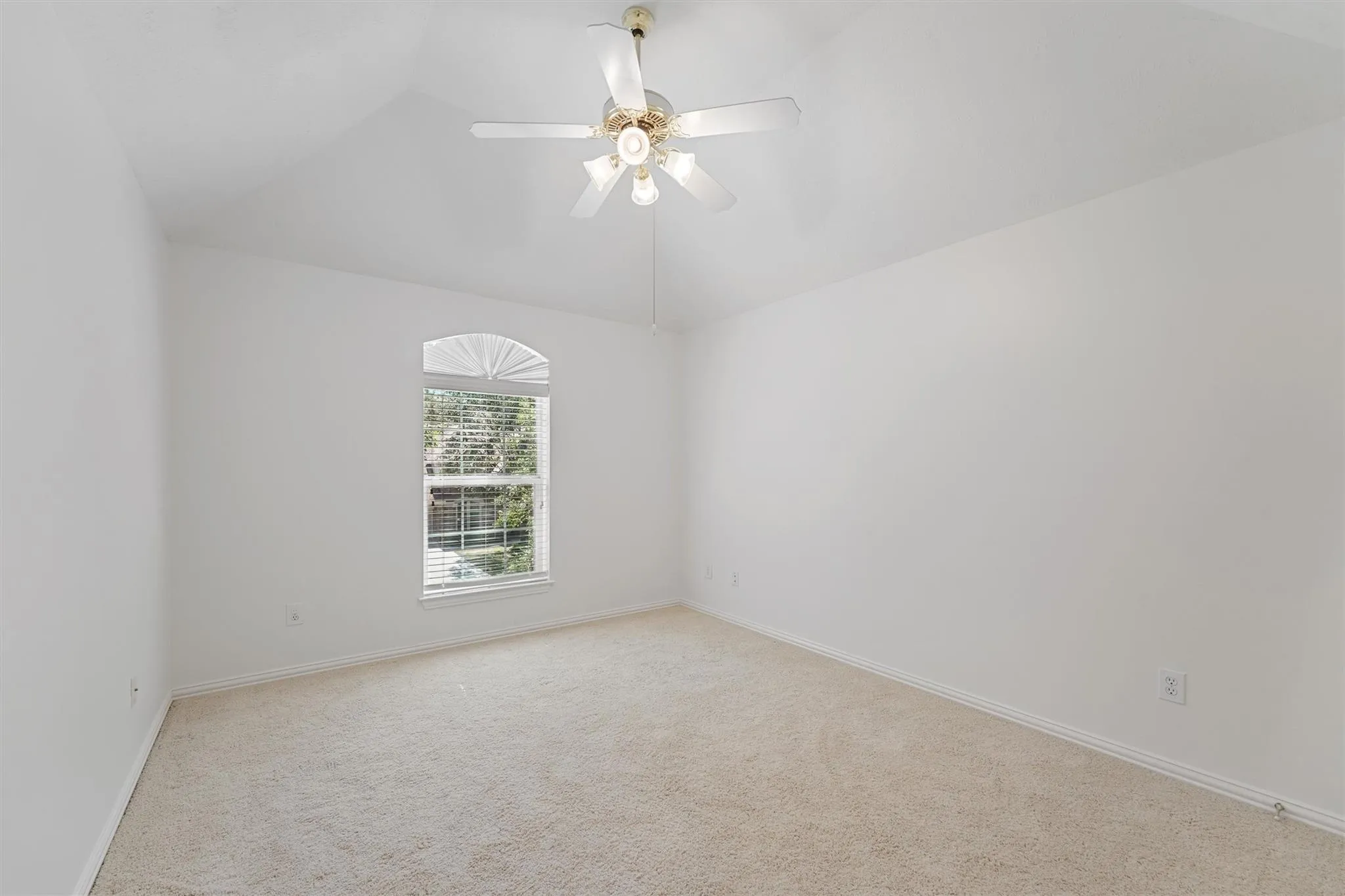 131E Mirror Ridge Circle-The-Woodlands