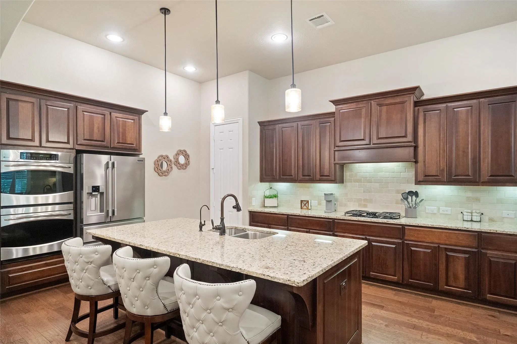 142 Monterrey Bend