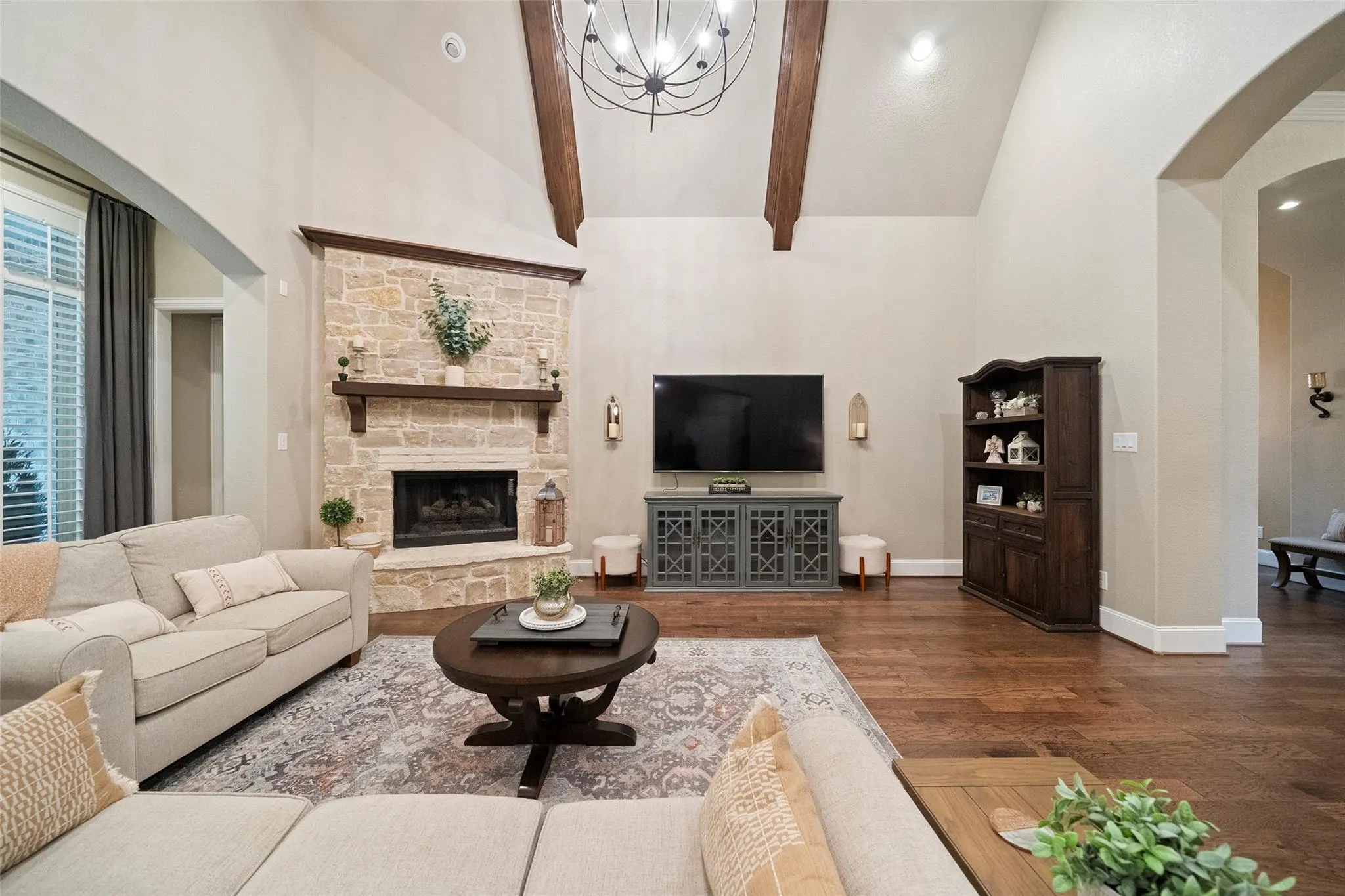 142 Monterrey Bend