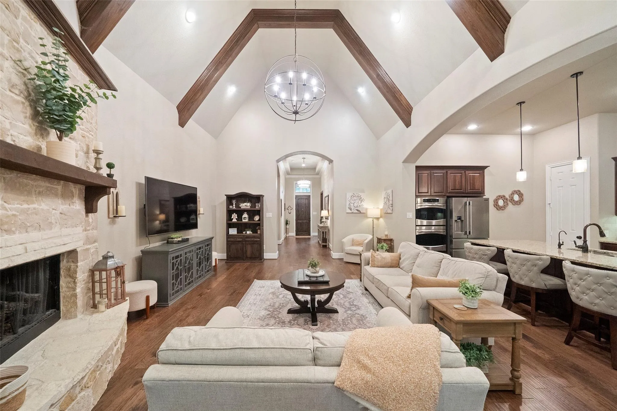 142 Monterrey Bend