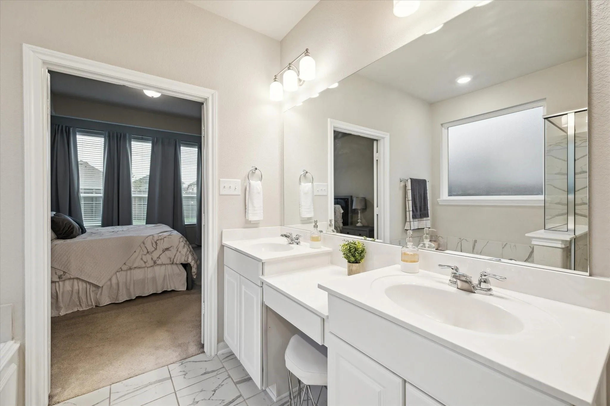 17218 Roxburgh Lake Lane