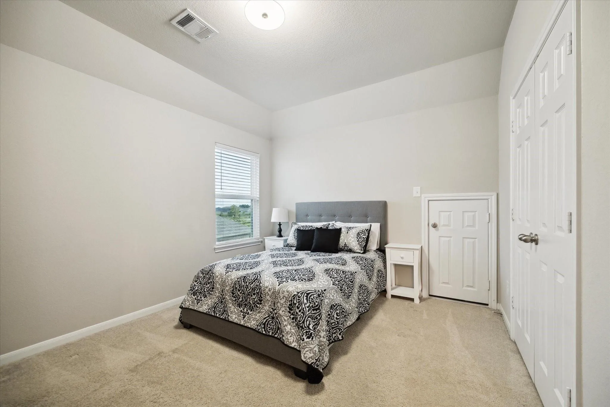 17218 Roxburgh Lake Lane