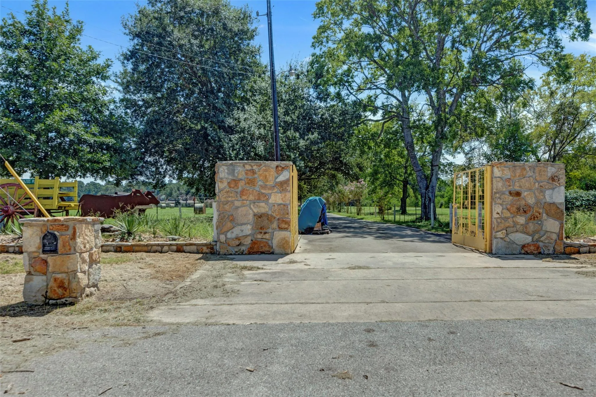 17631 Self Road