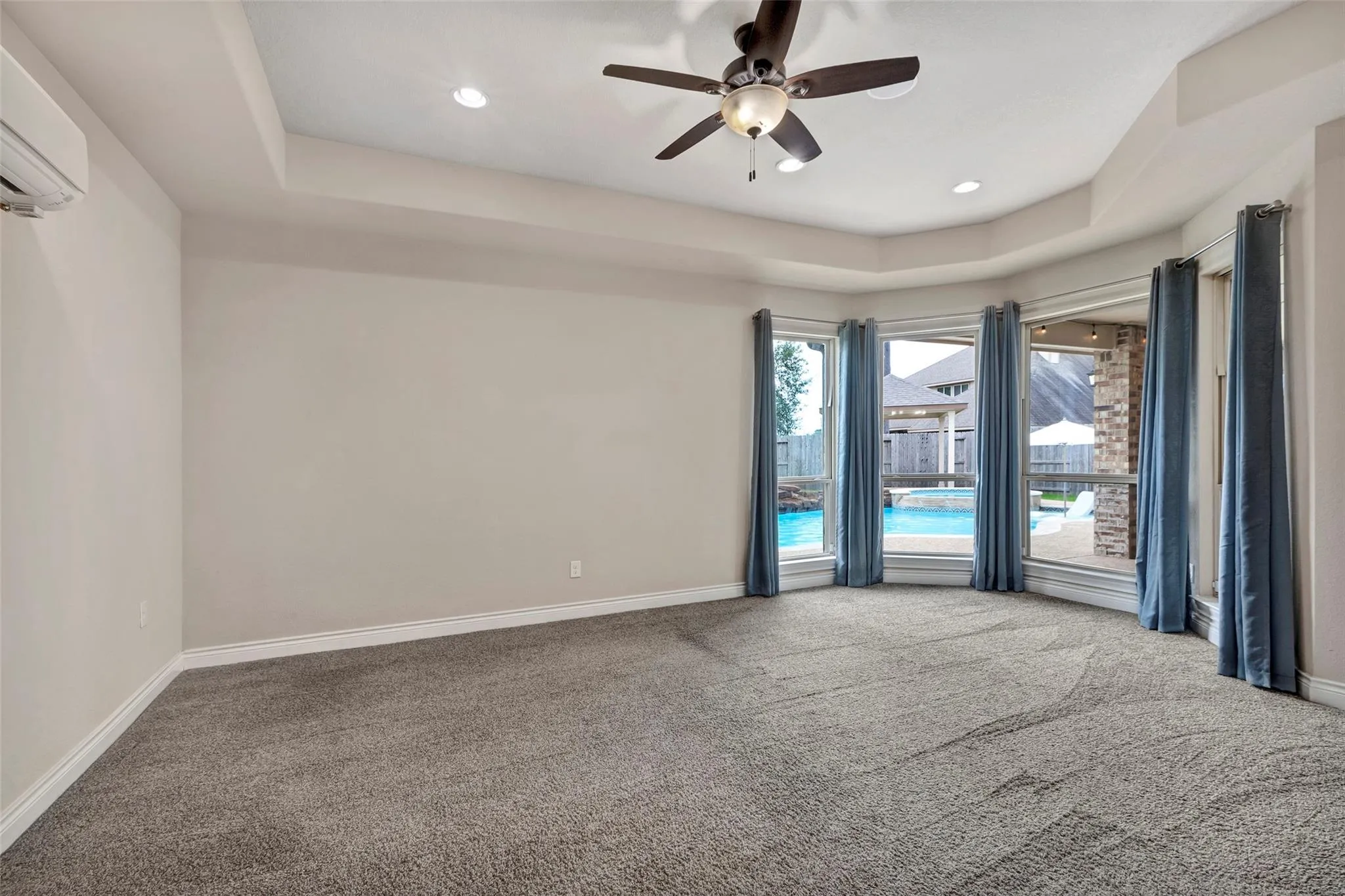 19303 Sanctuary Robin Lane