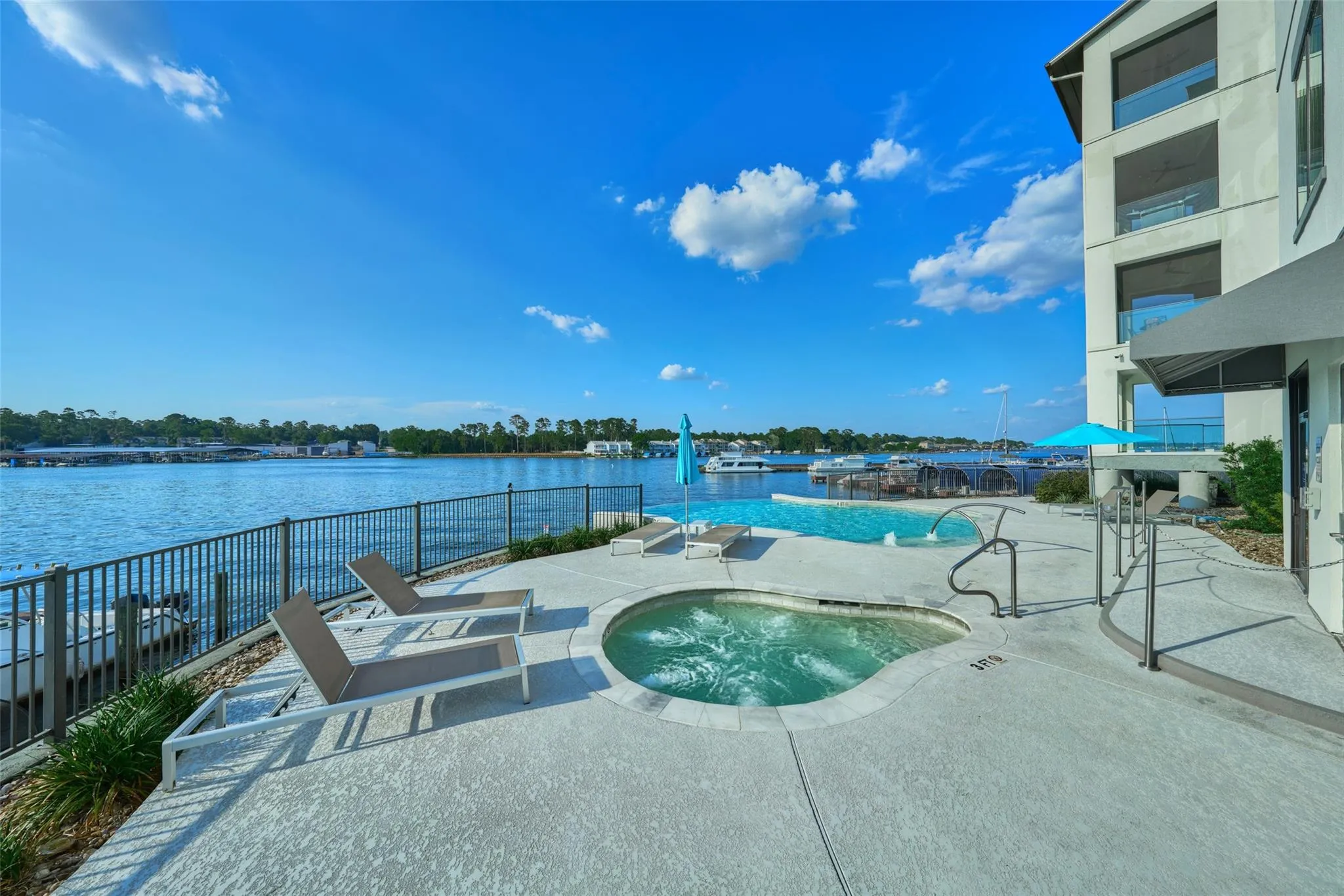199 Waterpoint Court-104
