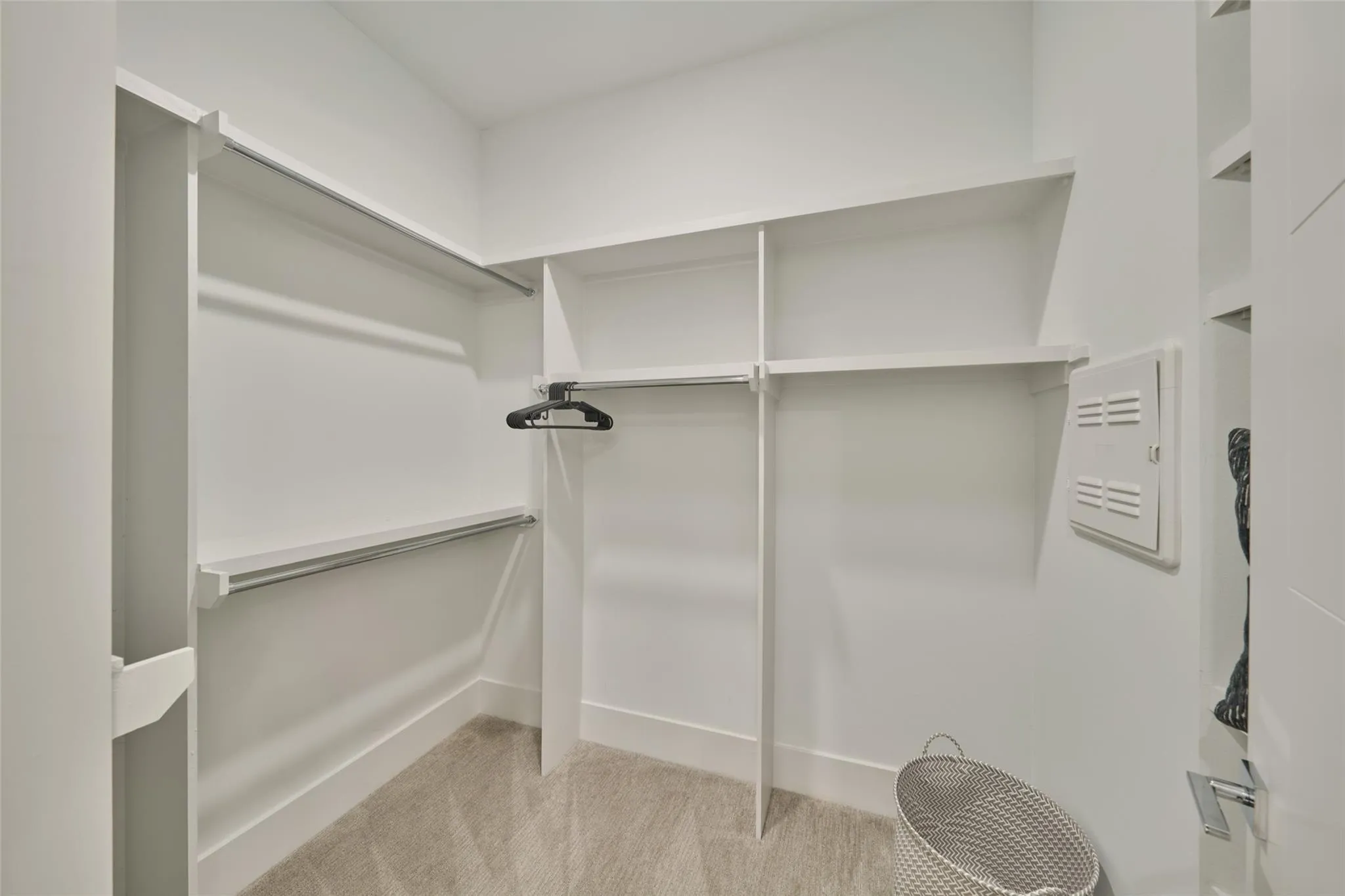 199 Waterpoint Court-104