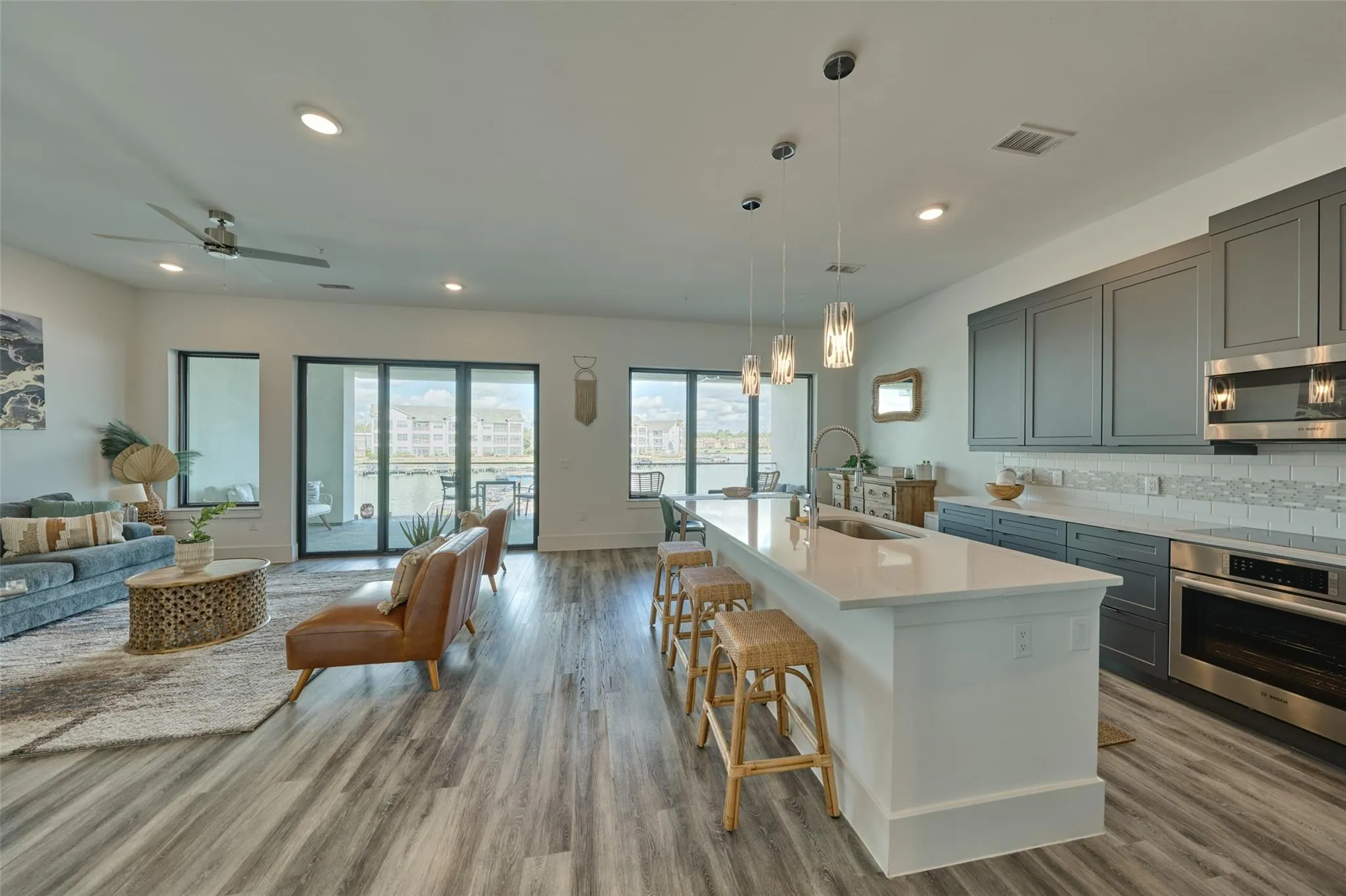199 Waterpoint Court-104