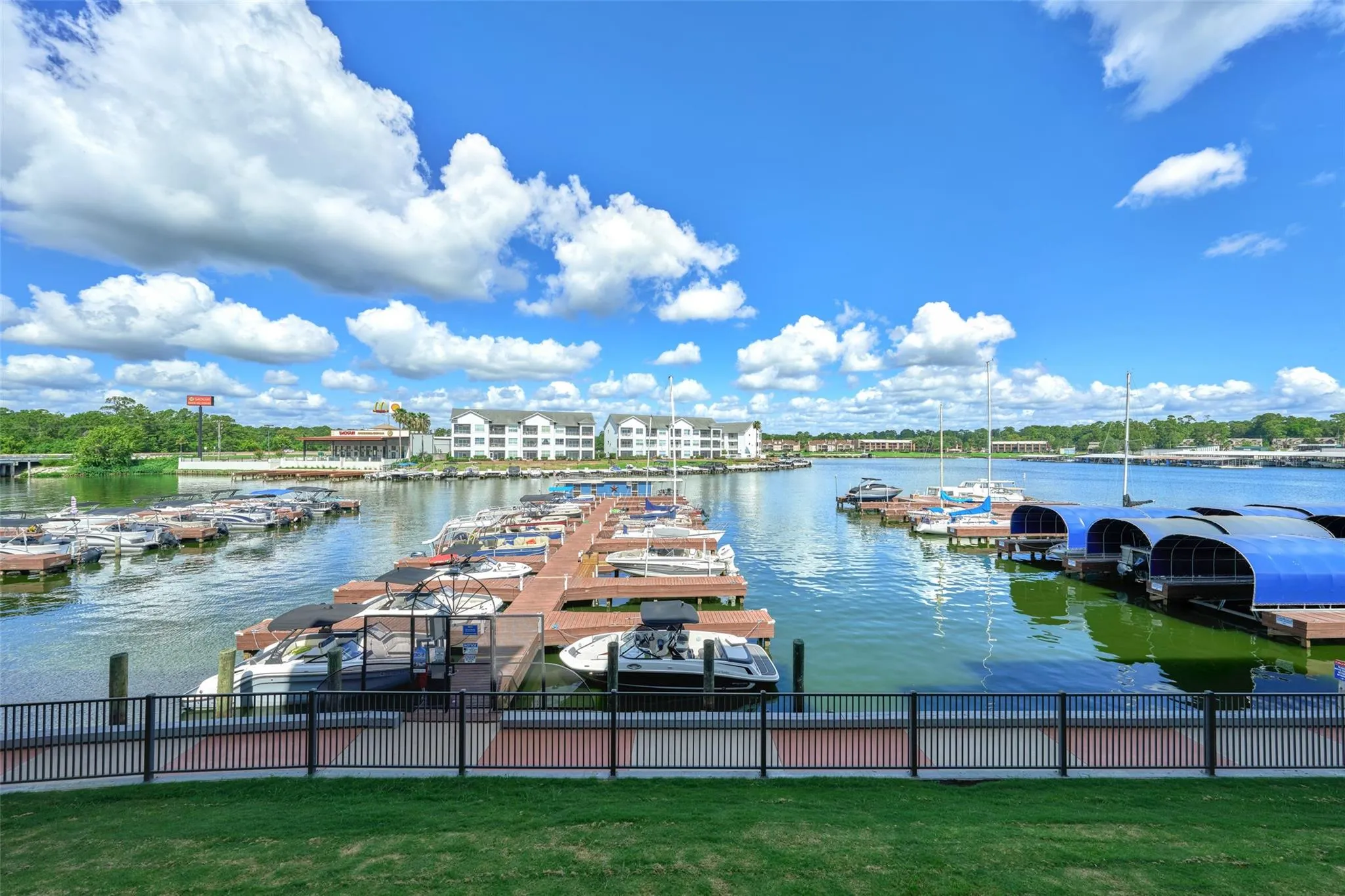 199 Waterpoint Court-104