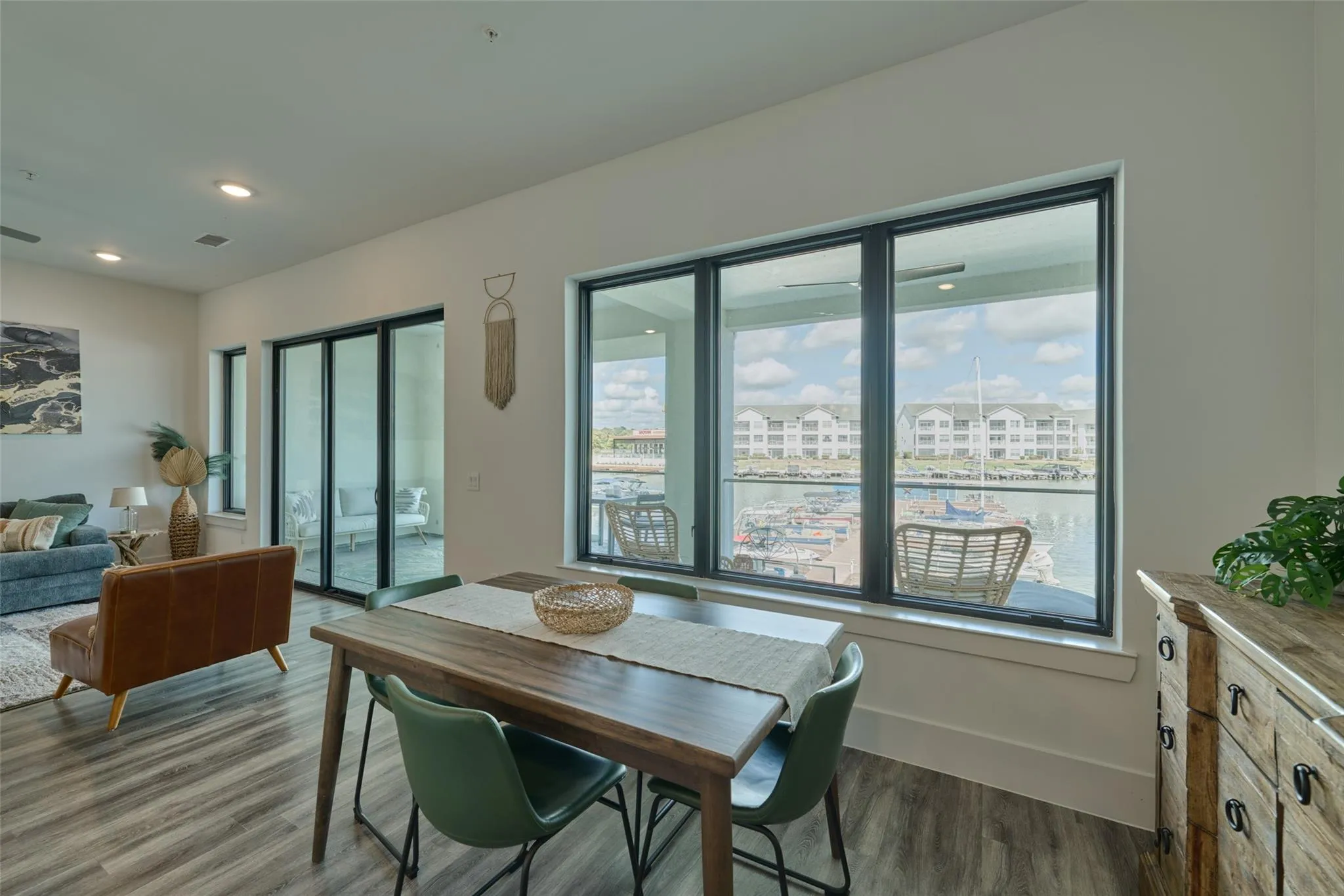 199 Waterpoint Court-104