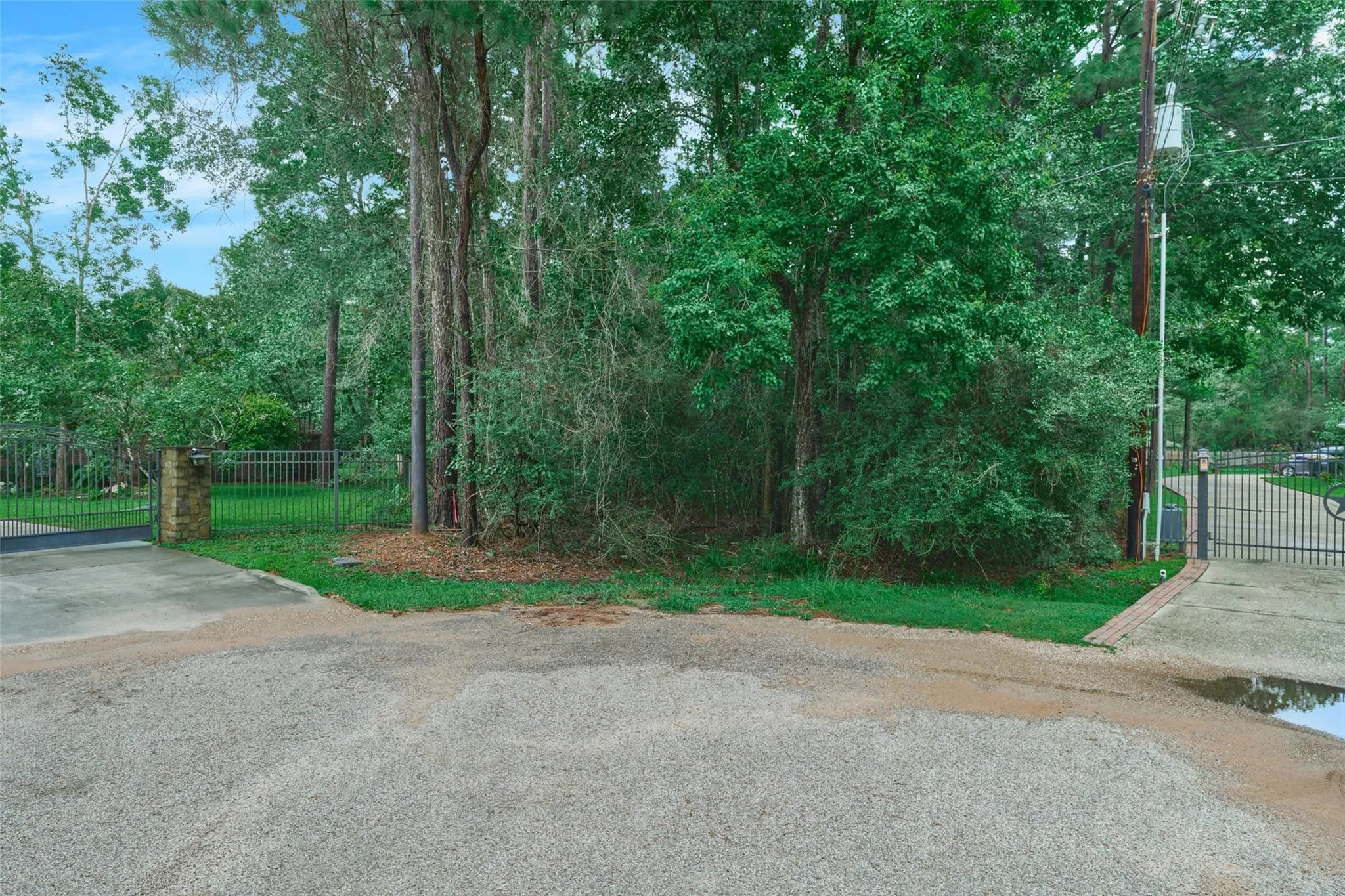 20 E Forest Court