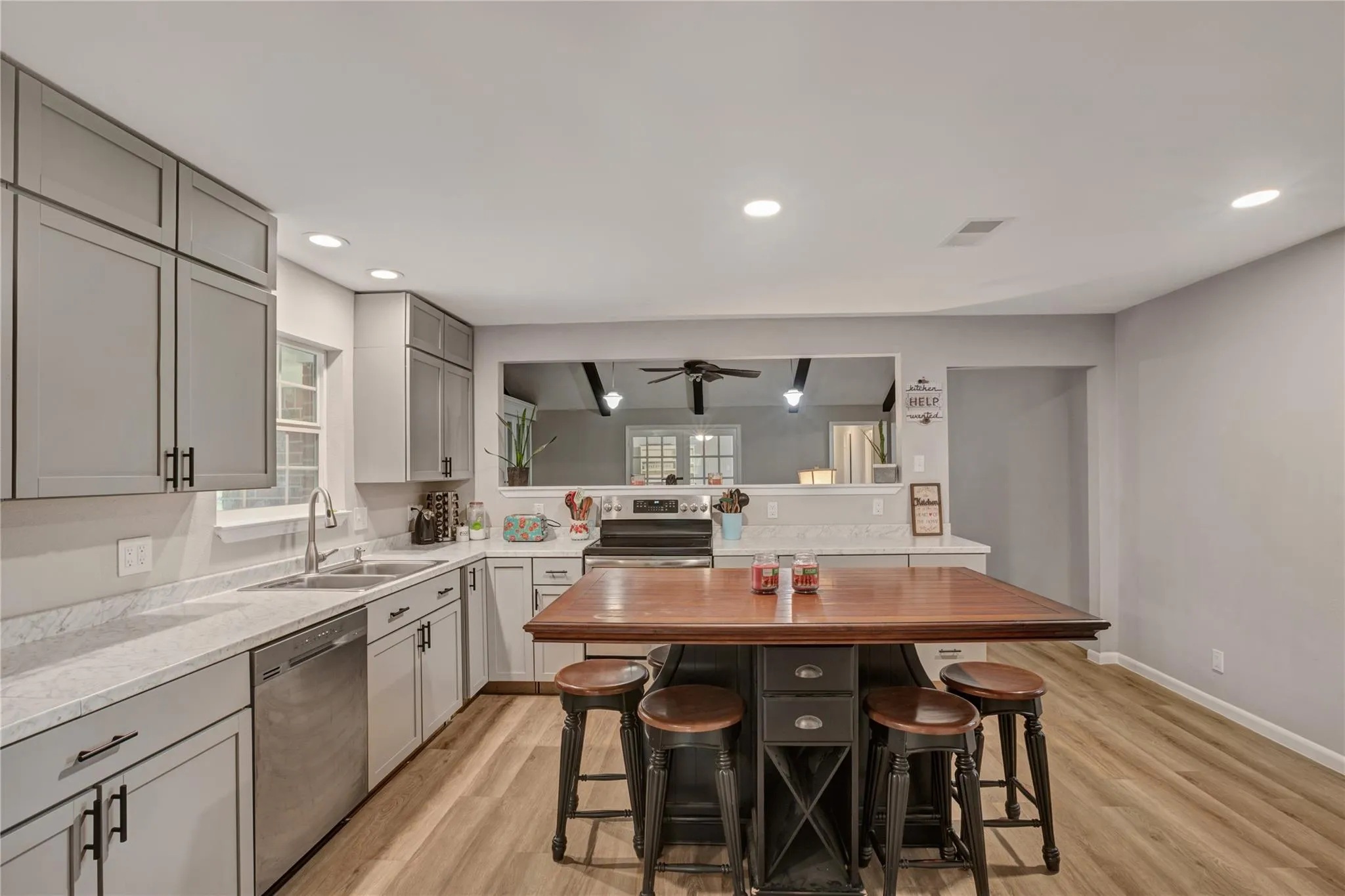 206 N Duck Creek Road