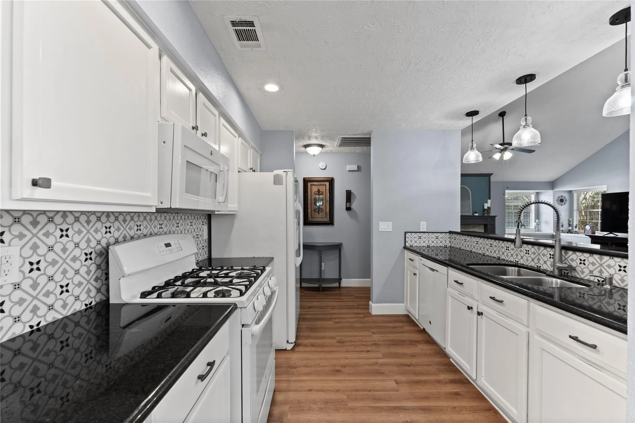 24002 Spring Sunset Dr Drive