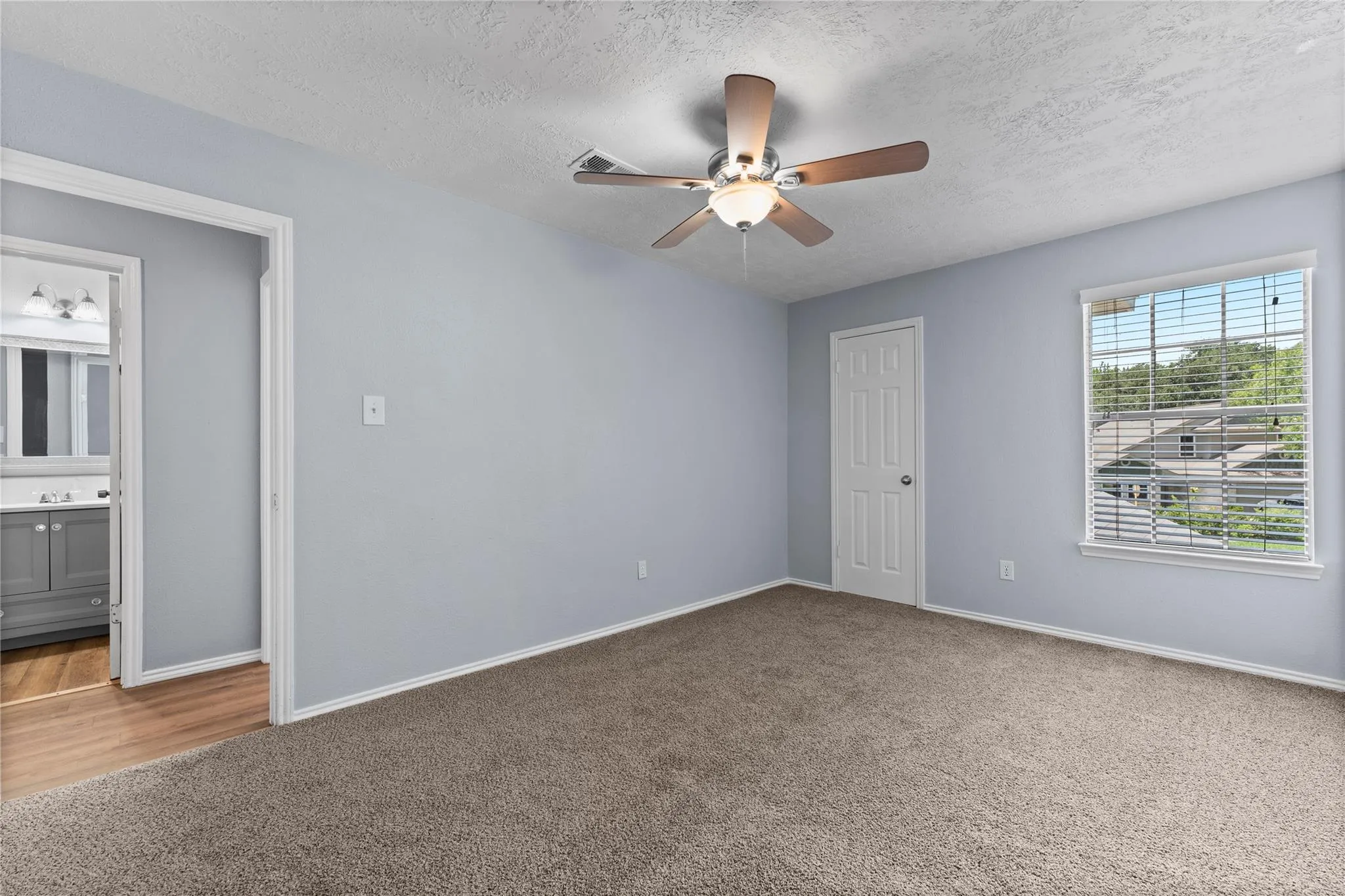 24002 Spring Sunset Dr Drive