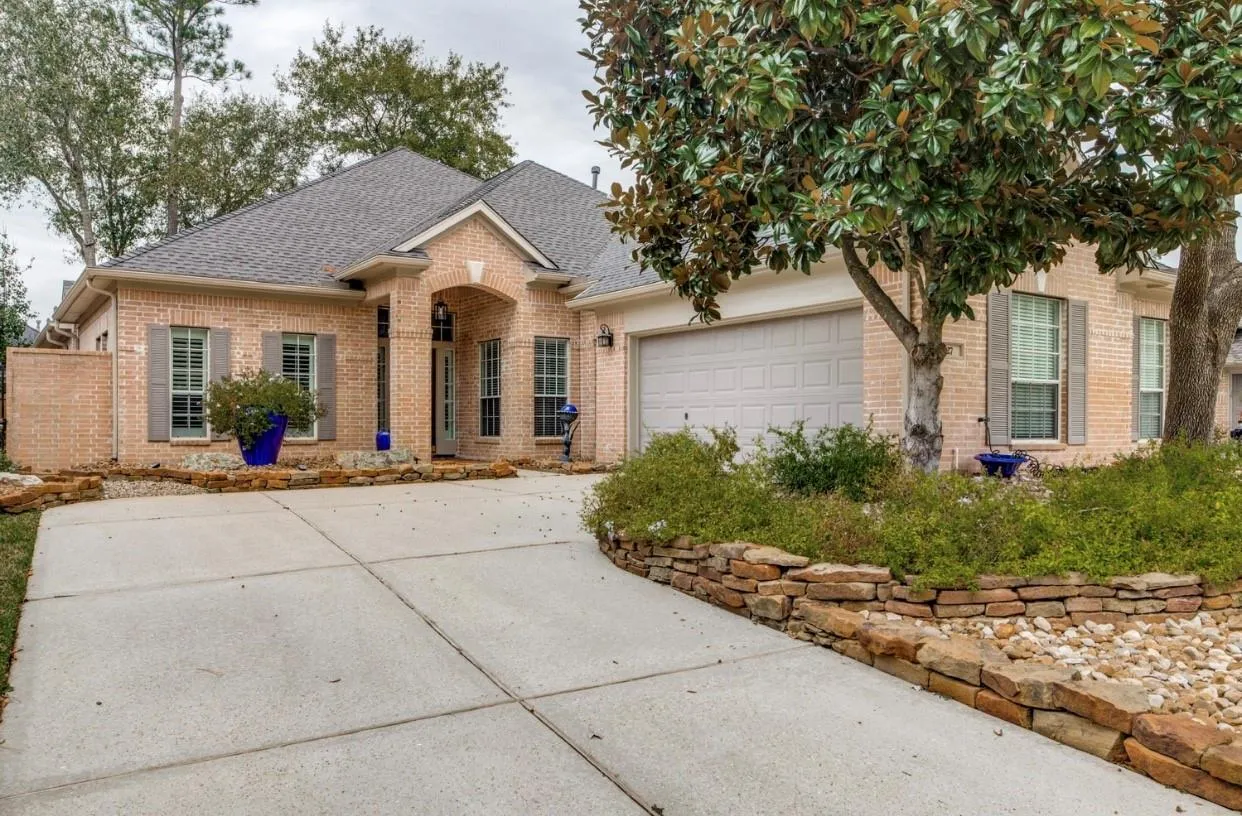 27 Rockledge Drive