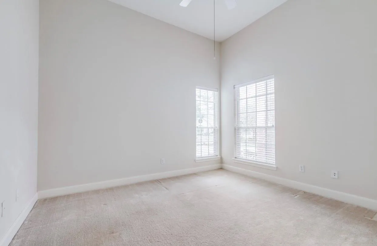 27 Rockledge Drive
