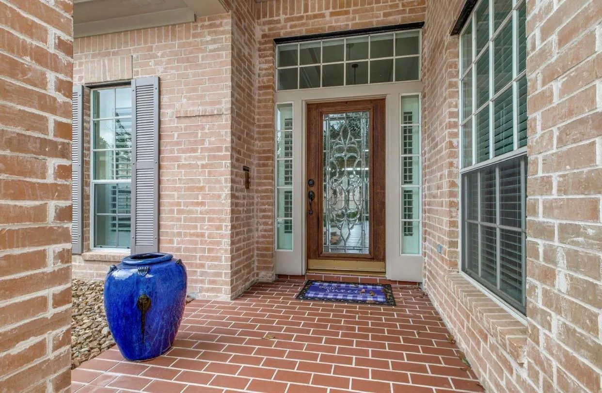 27 Rockledge Drive
