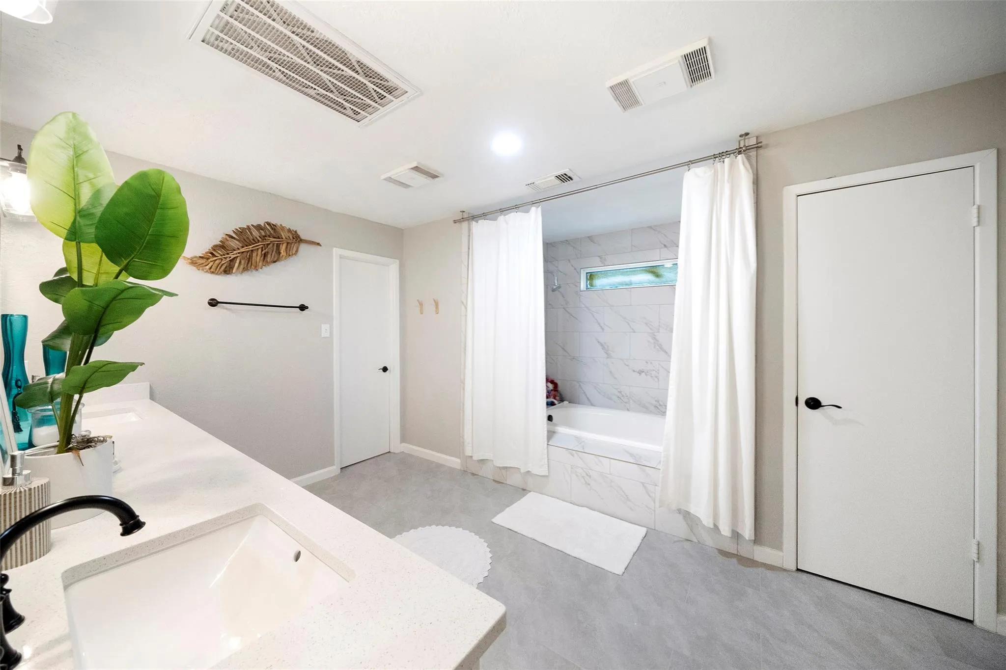 2811 Crossvine Circle
