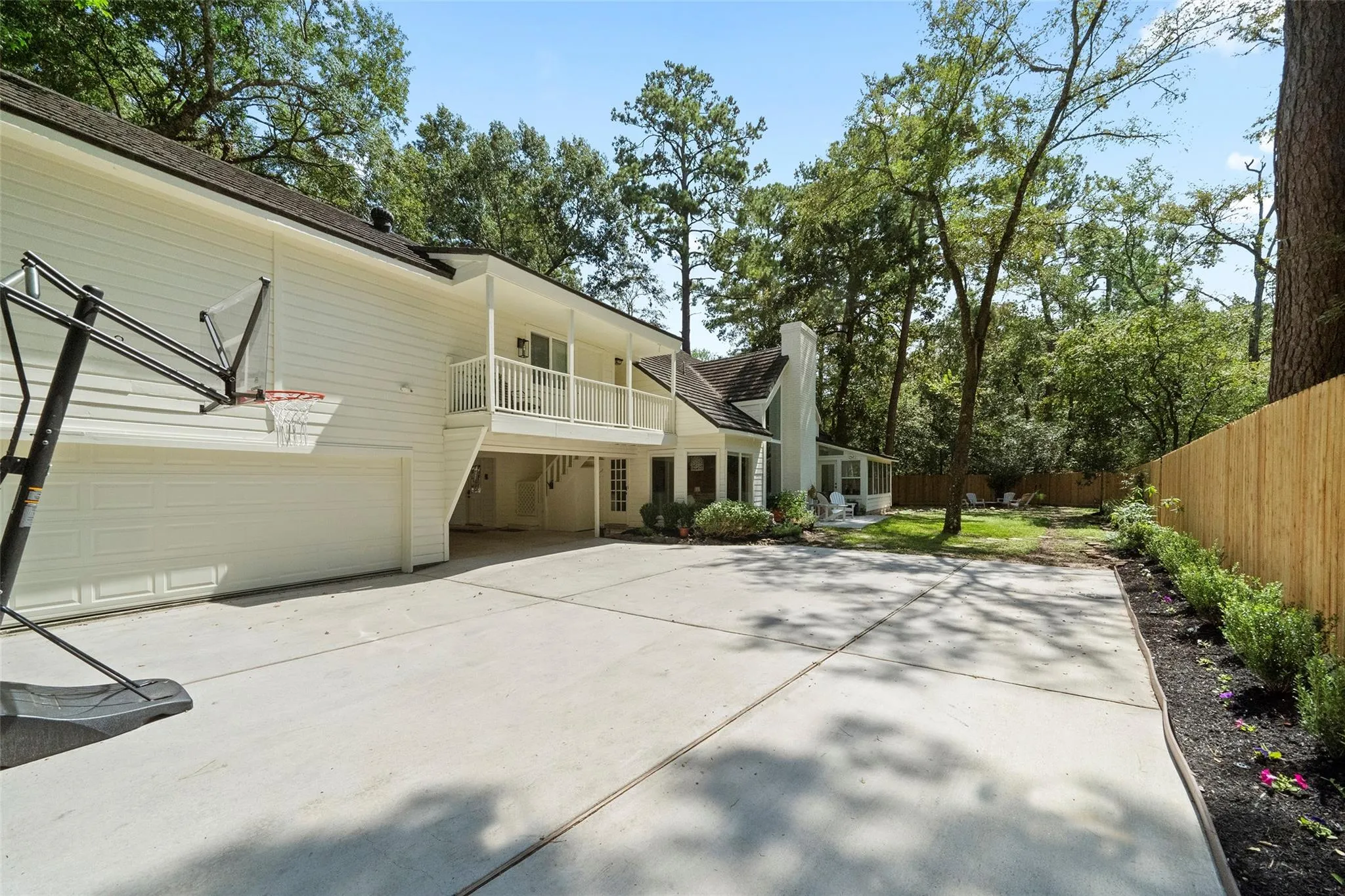 2811 Crossvine Circle