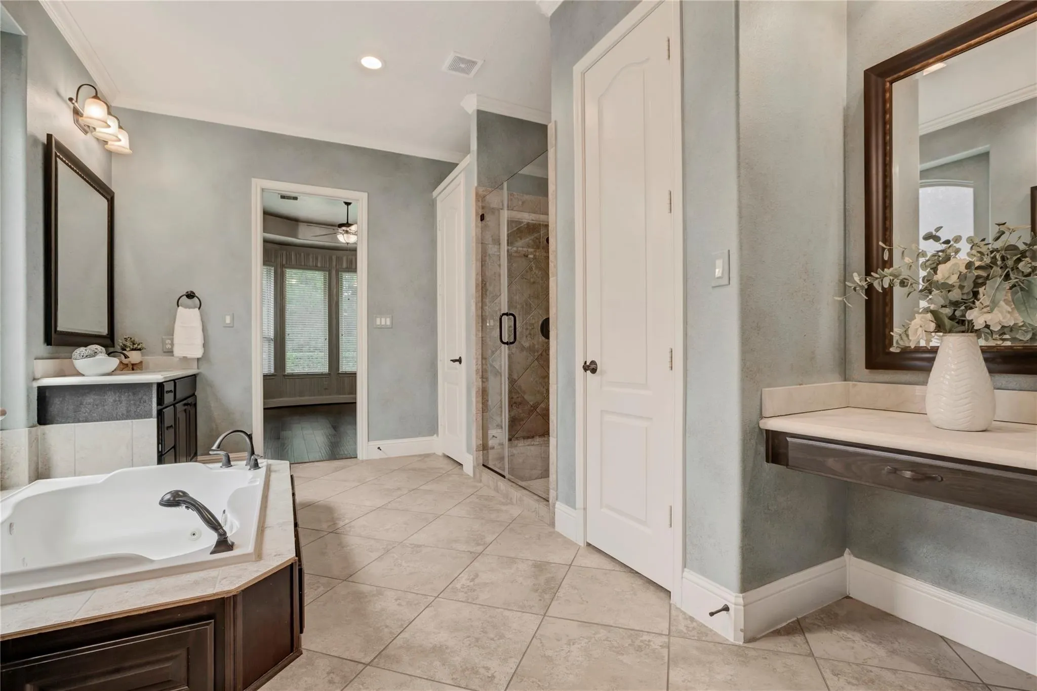 3250 Explorer Way