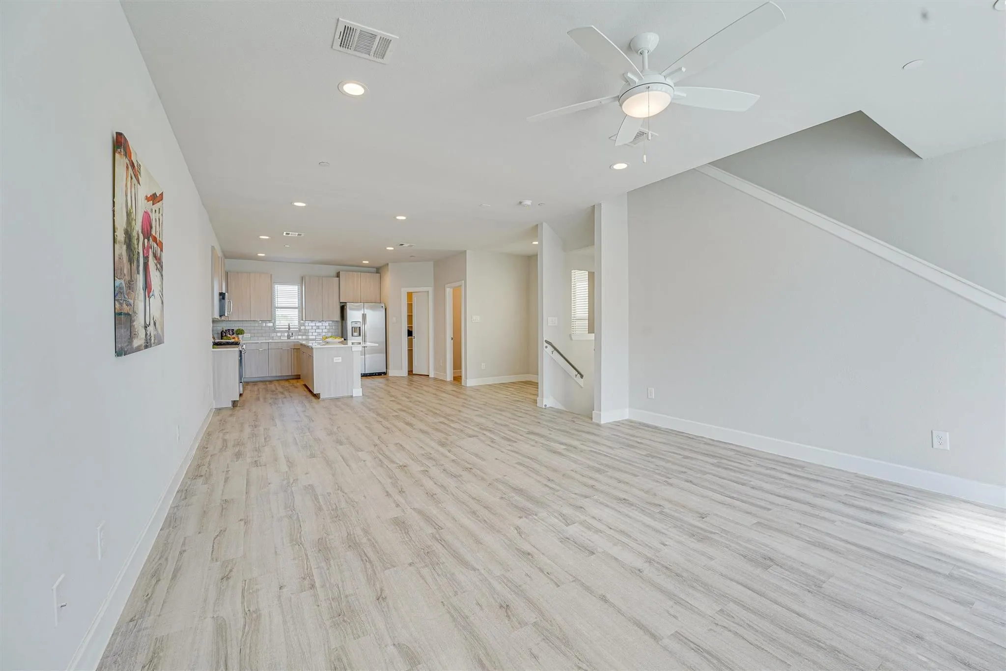 389 N Centro Circle