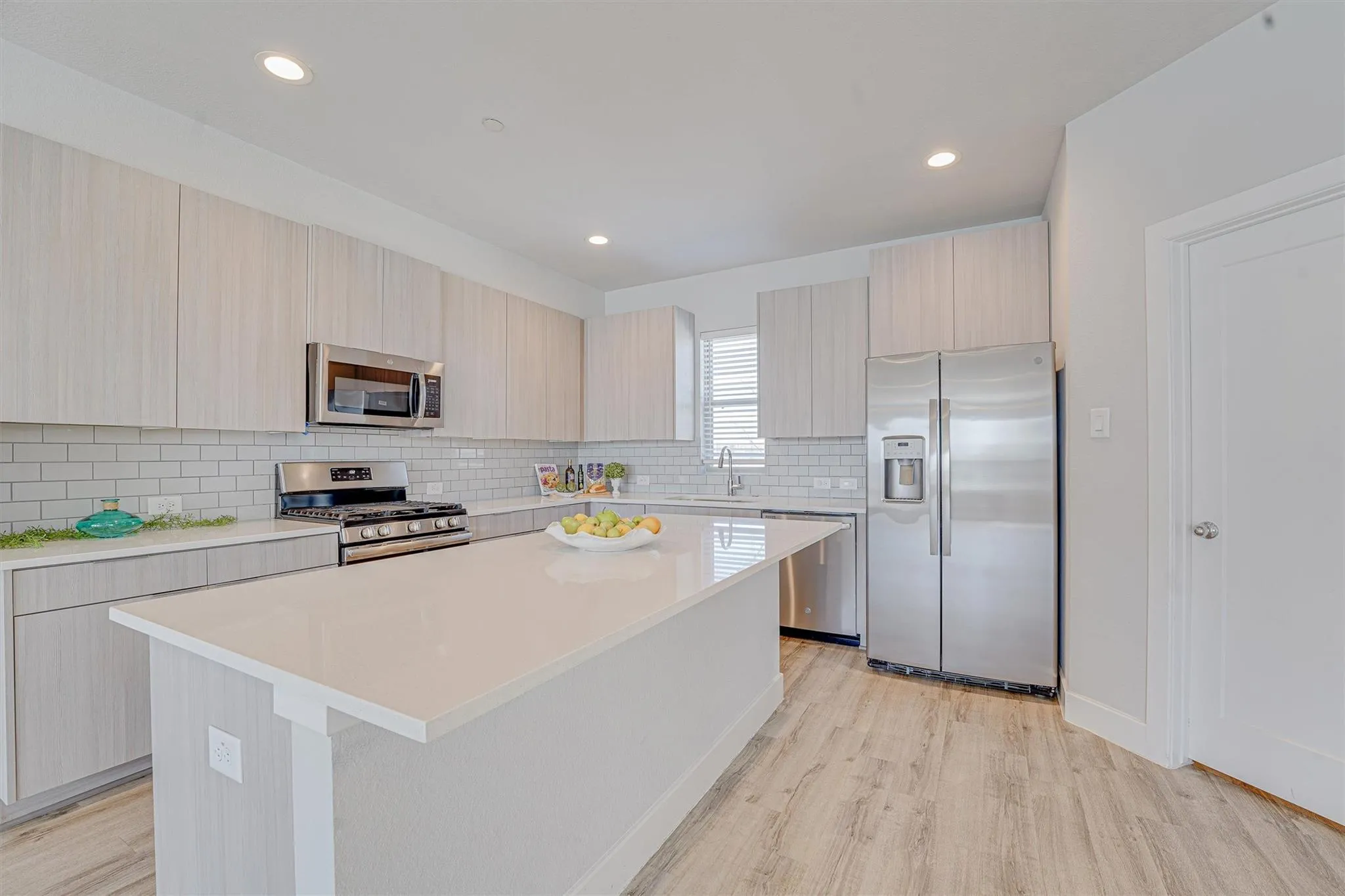 389 N Centro Circle