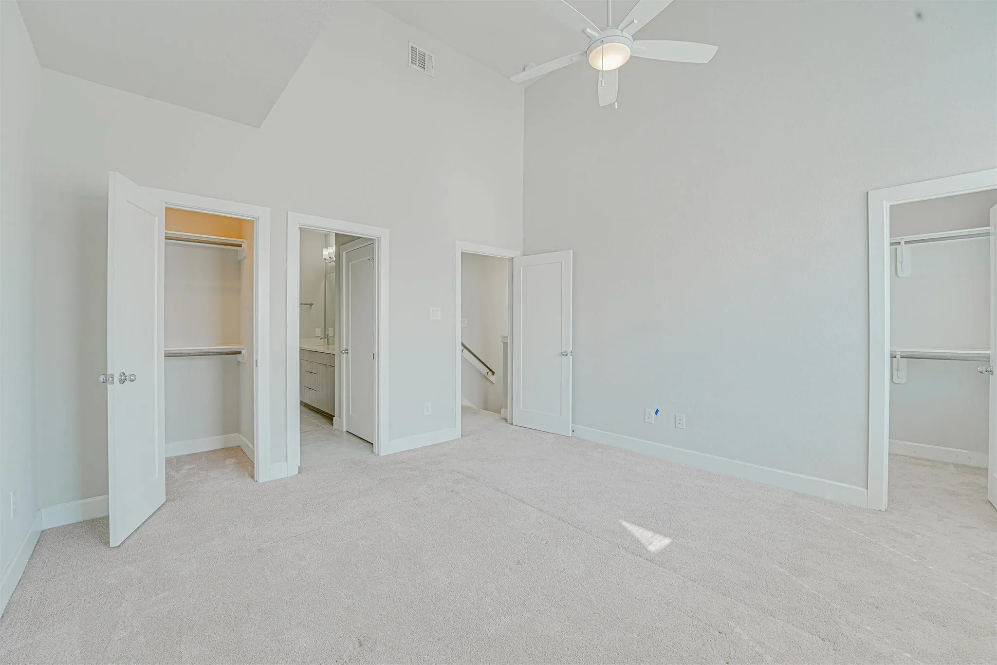 389 N Centro Circle