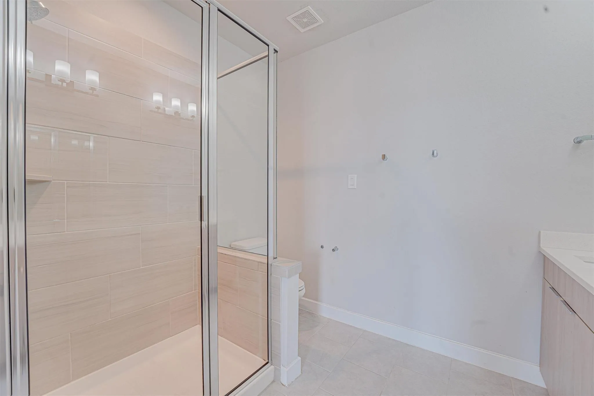 389 N Centro Circle
