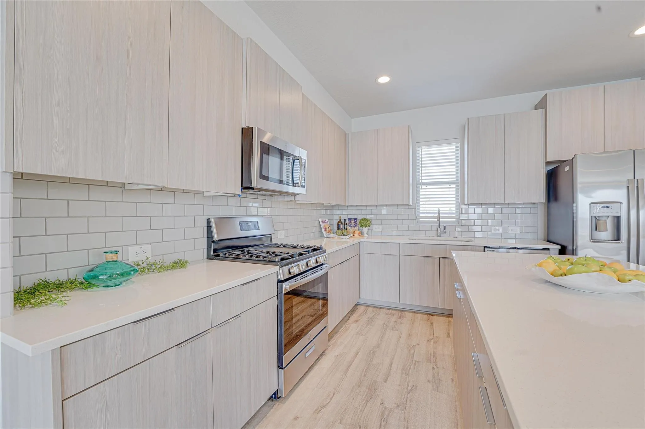 389 N Centro Circle