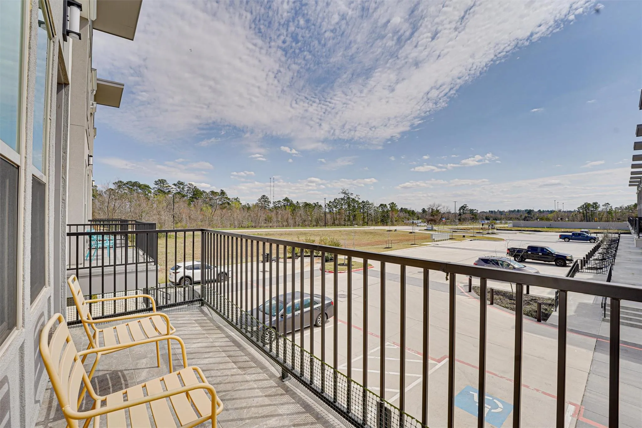 389 N Centro Circle