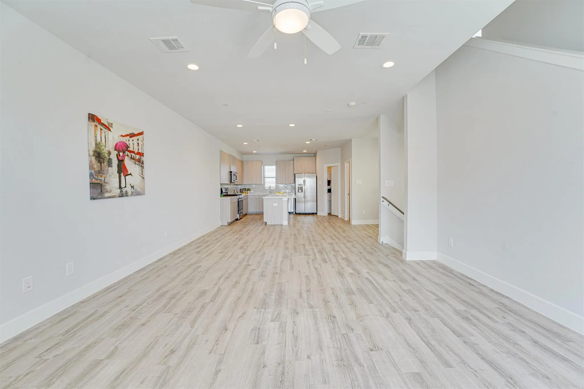 389 N Centro Circle