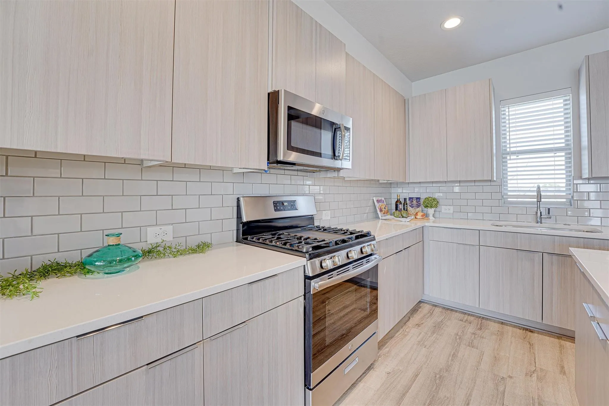 389 N Centro Circle