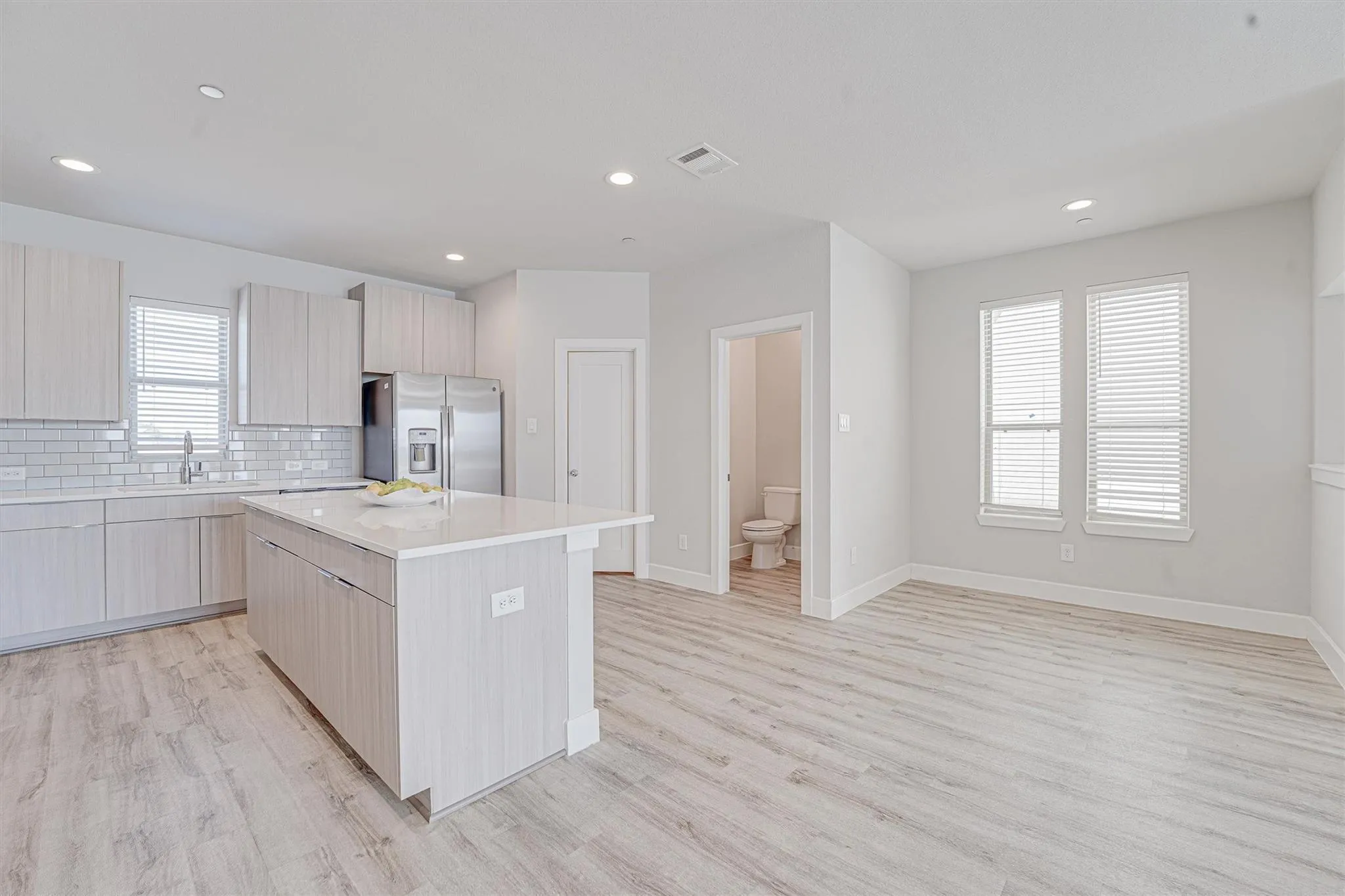 389 N Centro Circle