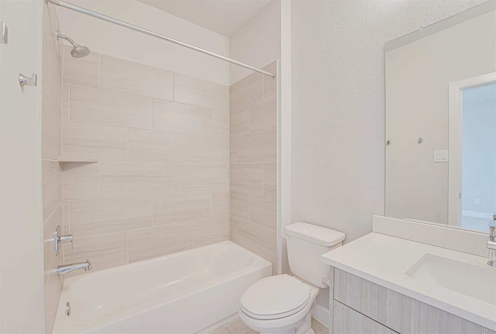 389 N Centro Circle