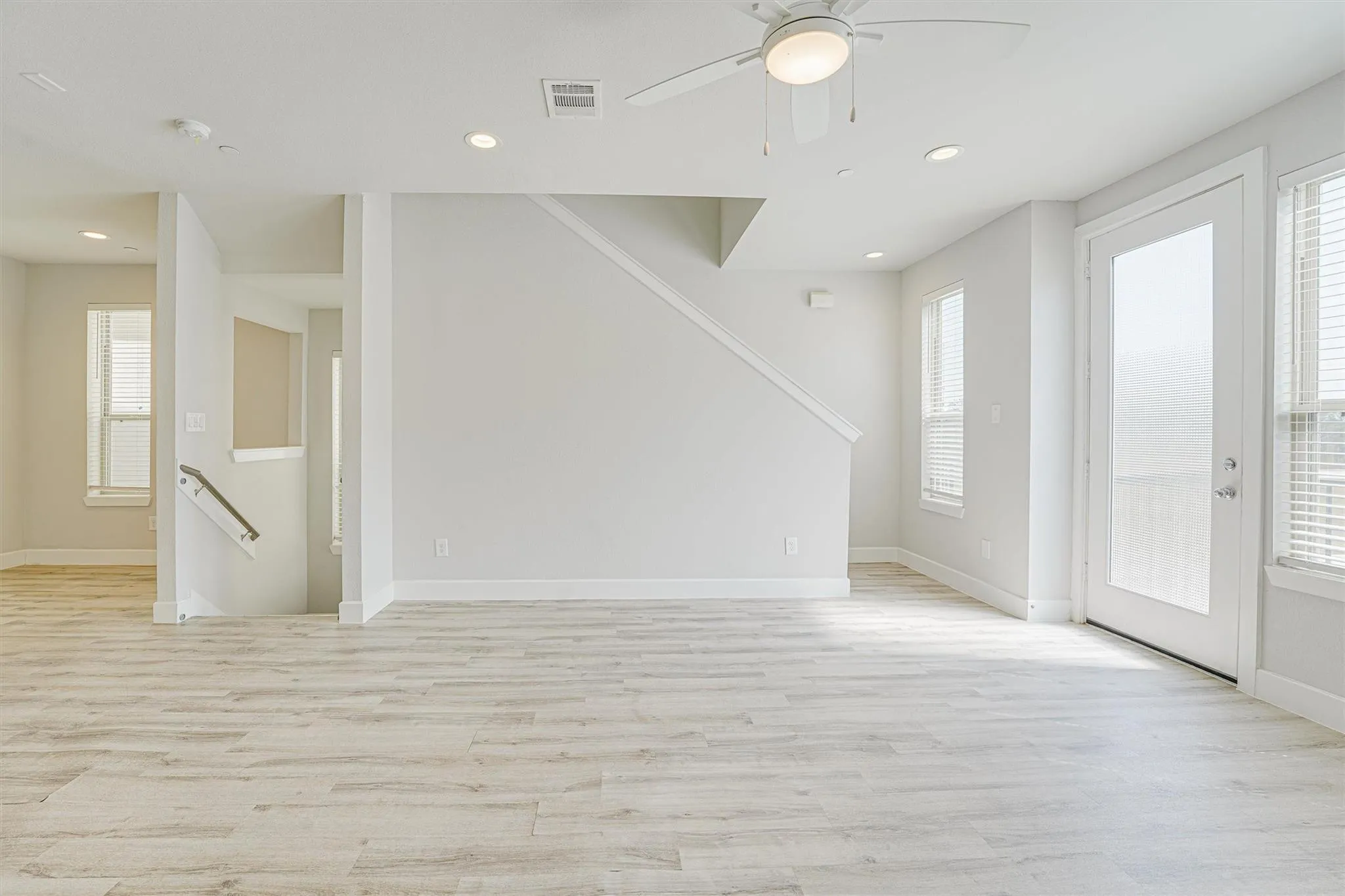 389 N Centro Circle