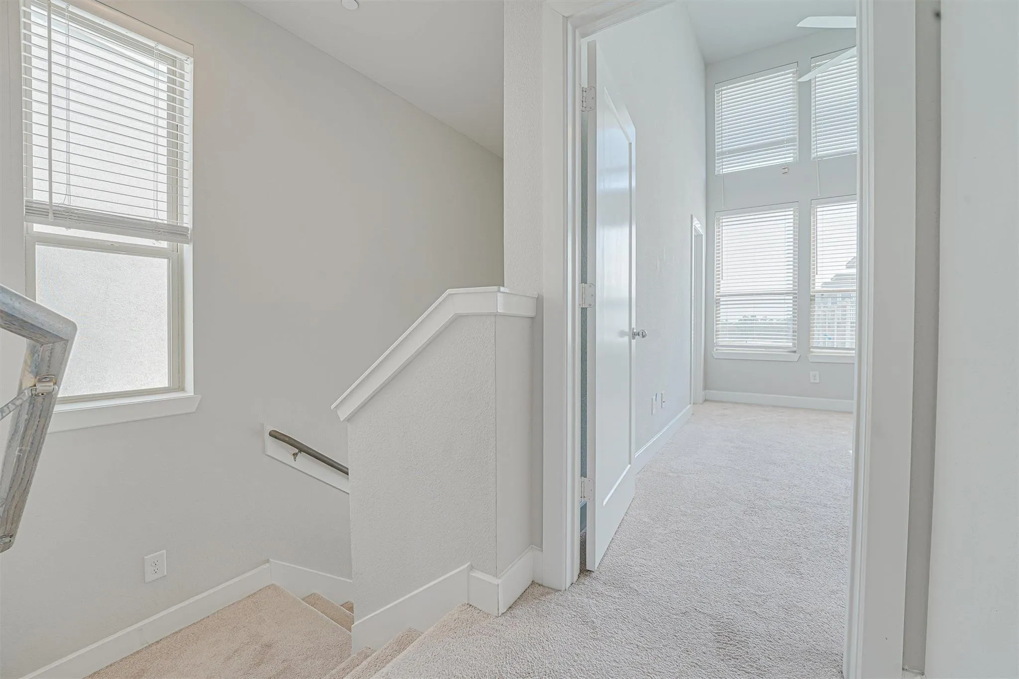 389 N Centro Circle