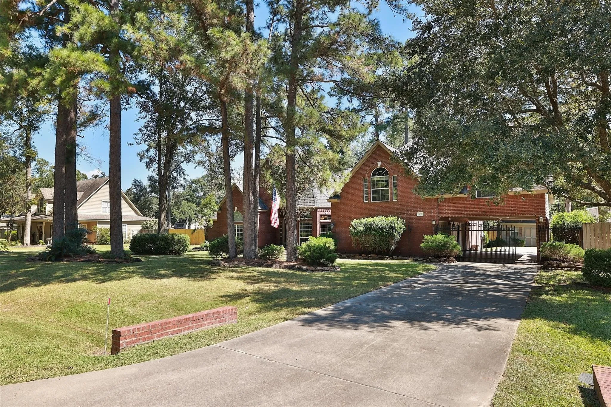 502 Monarch Oak Drive