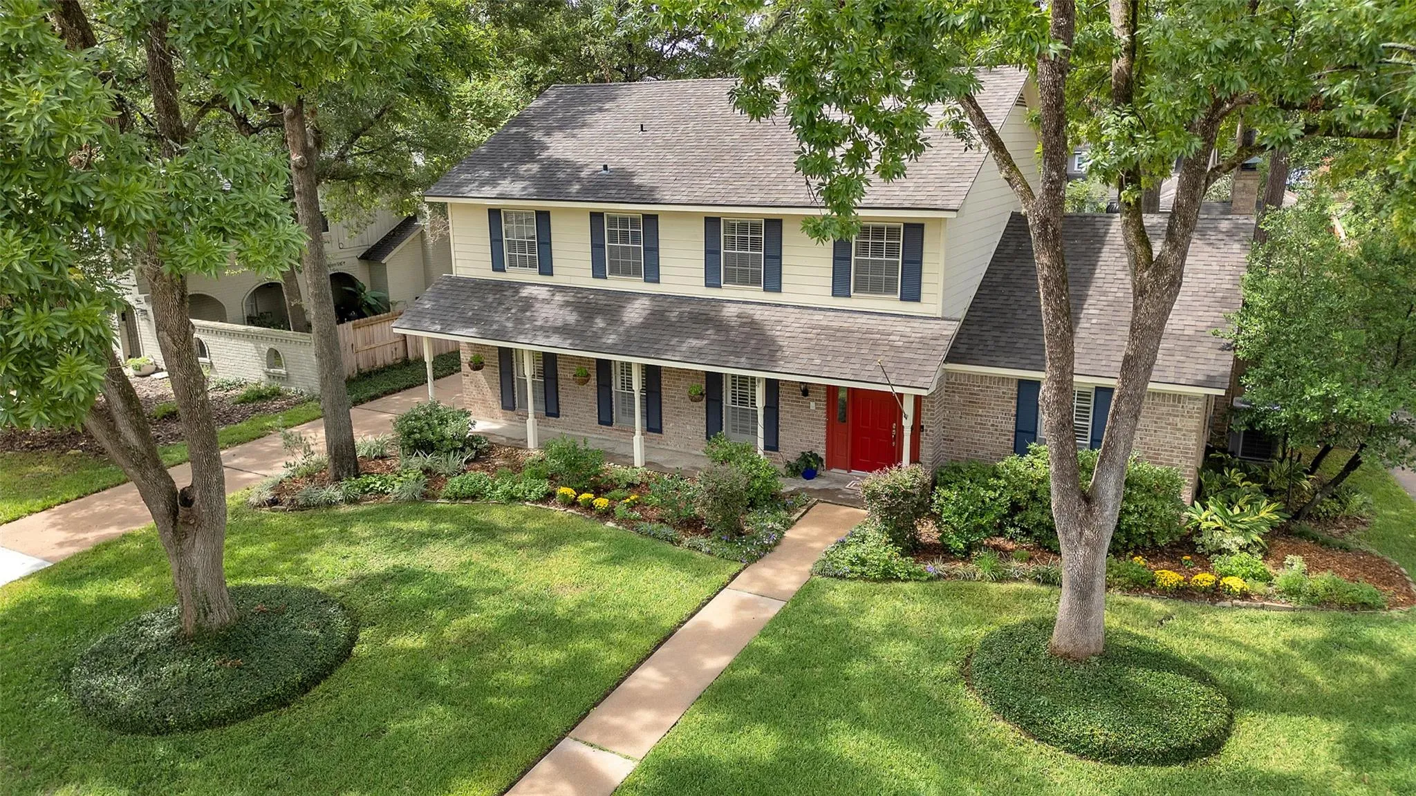 5810 Vestavia Drive