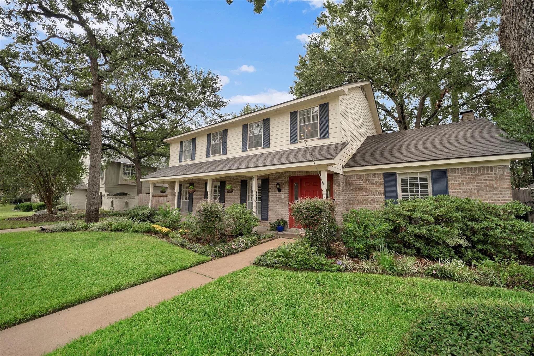 5810 Vestavia Drive
